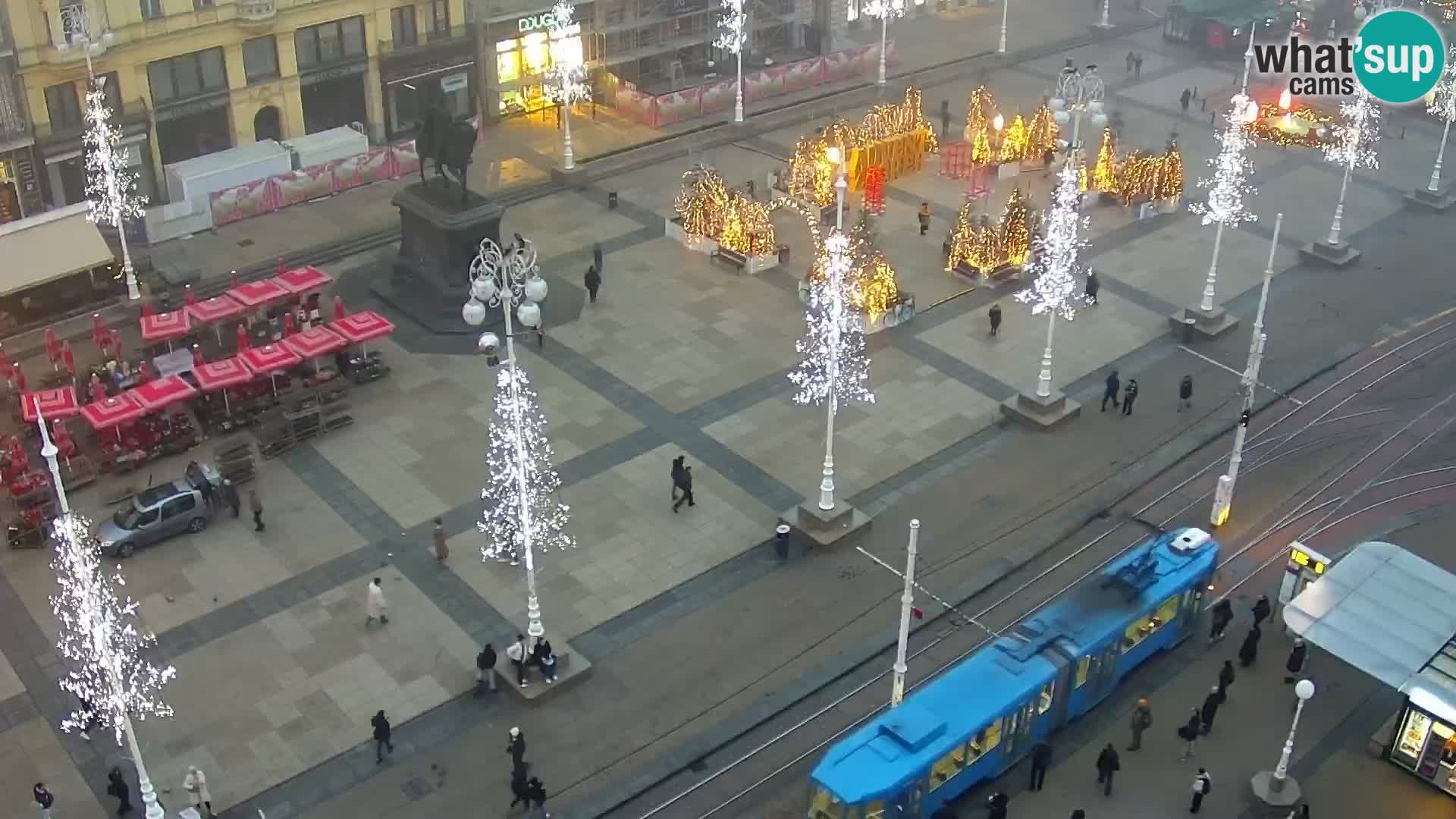 Trg Bana Jelačića v živo Zagreb – Hotel Dubrovnik