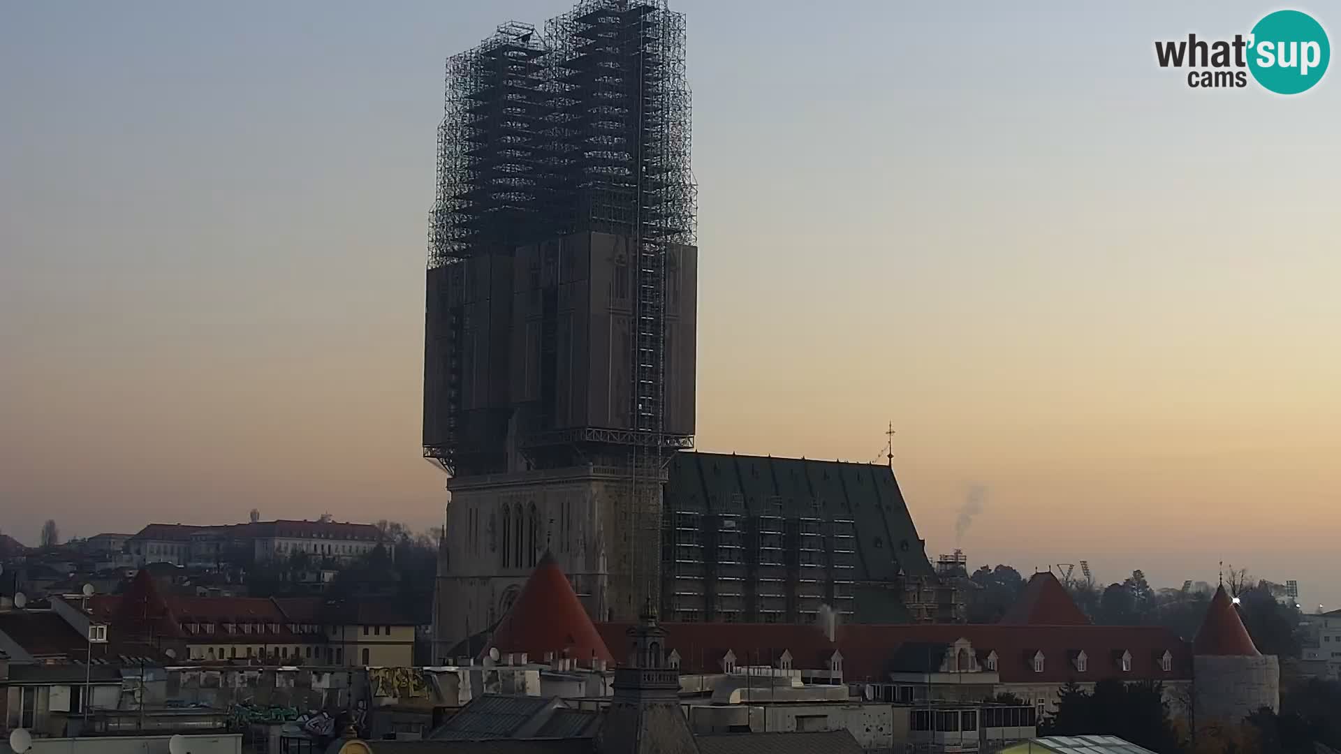 Trg Bana Jelačića v živo Zagreb – Hotel Dubrovnik