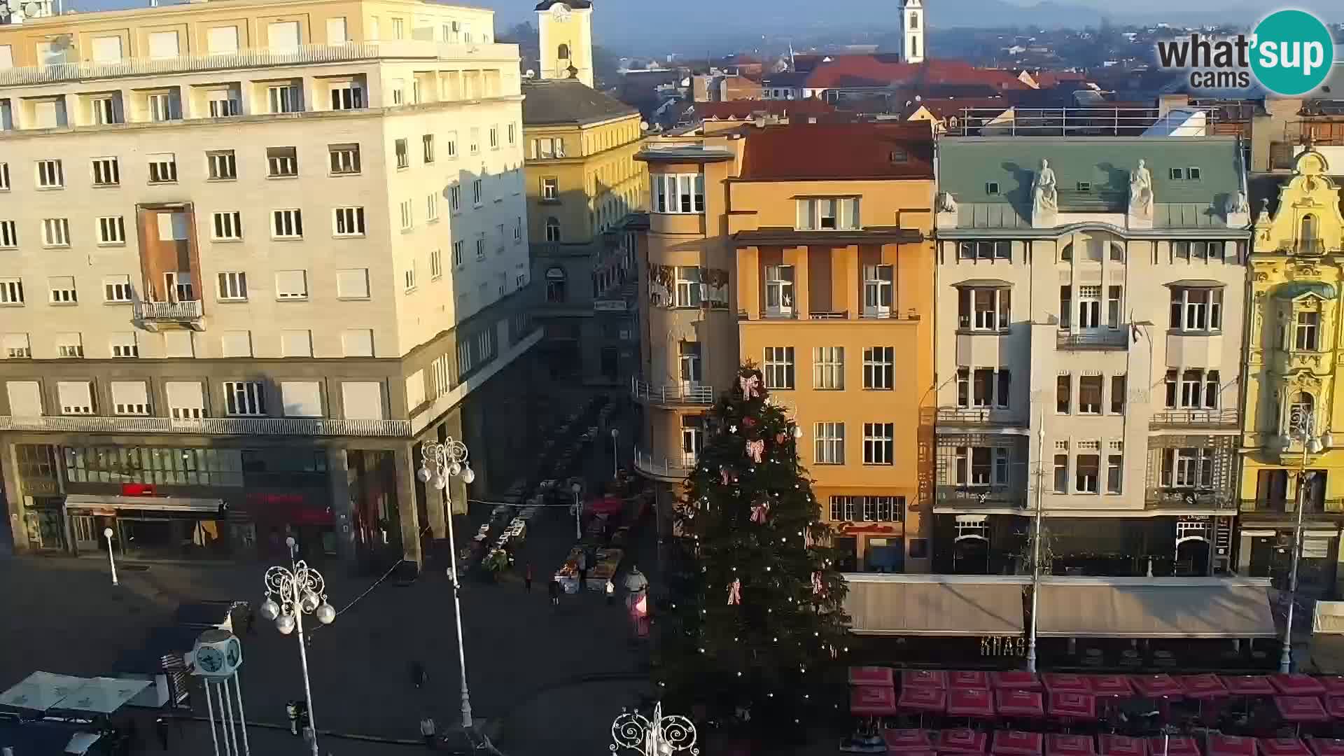 Trg Bana Jelačića v živo Zagreb – Hotel Dubrovnik