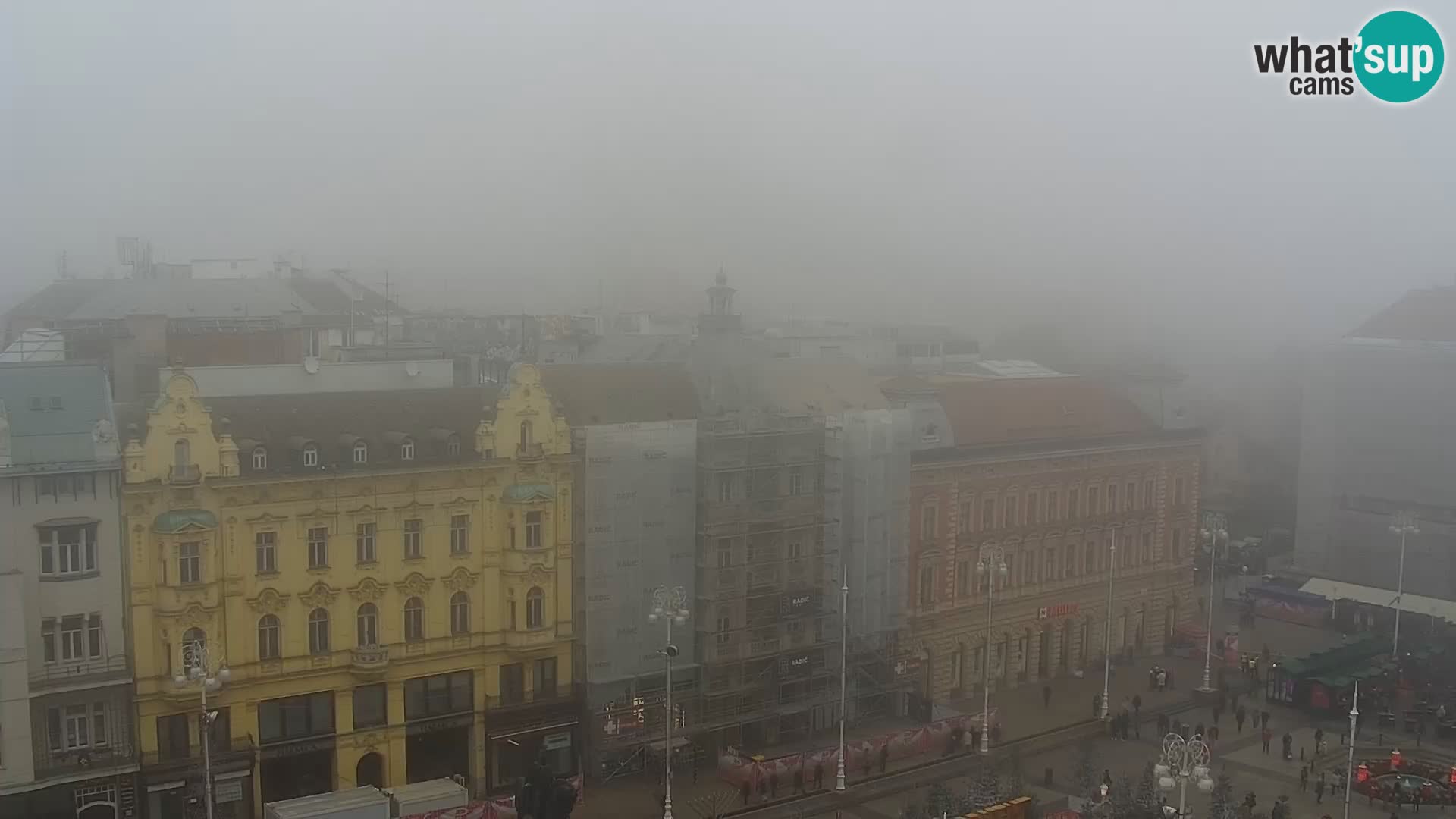 Trg Bana Jelačića v živo Zagreb – Hotel Dubrovnik