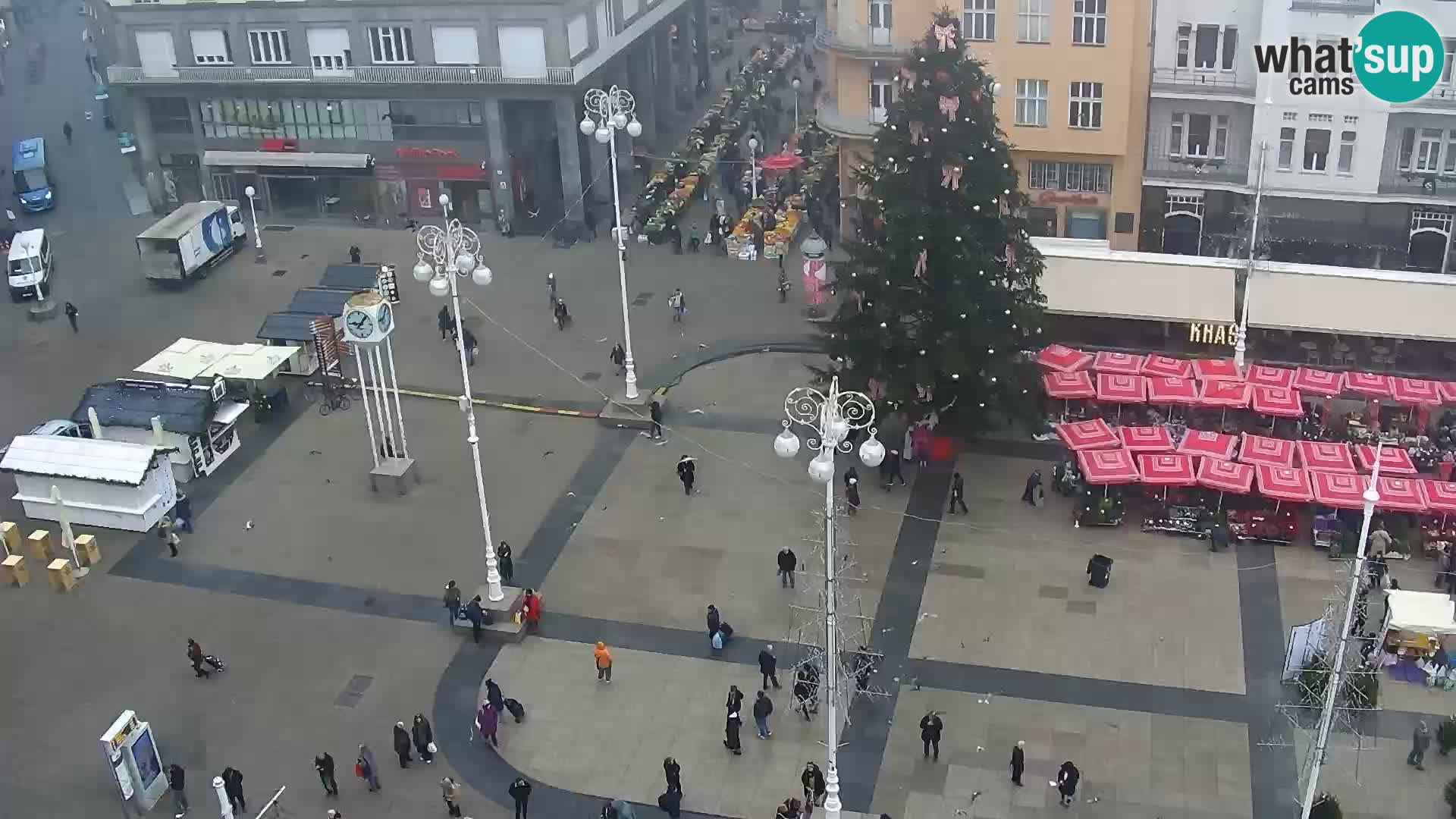 Trg Bana Jelačića v živo Zagreb – Hotel Dubrovnik