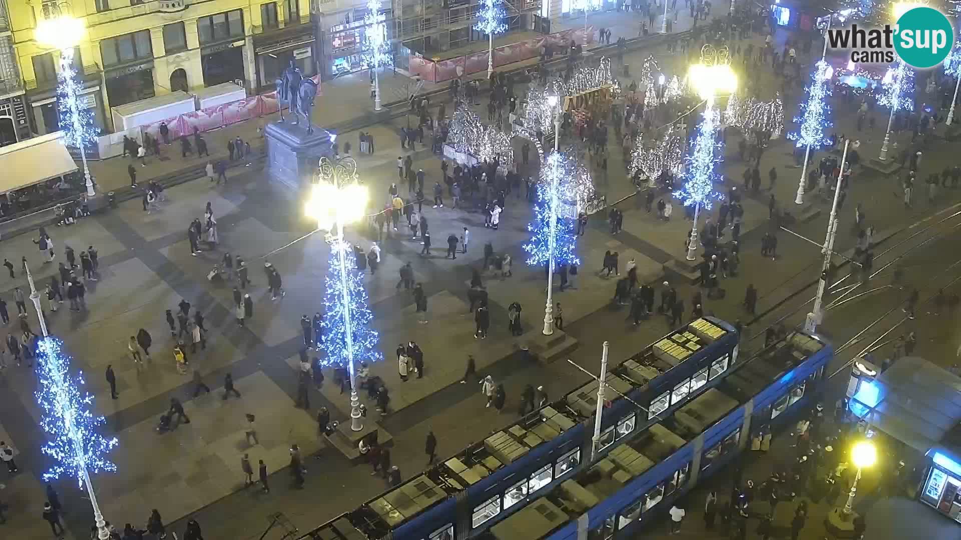 Trg Bana Jelačića v živo Zagreb – Hotel Dubrovnik