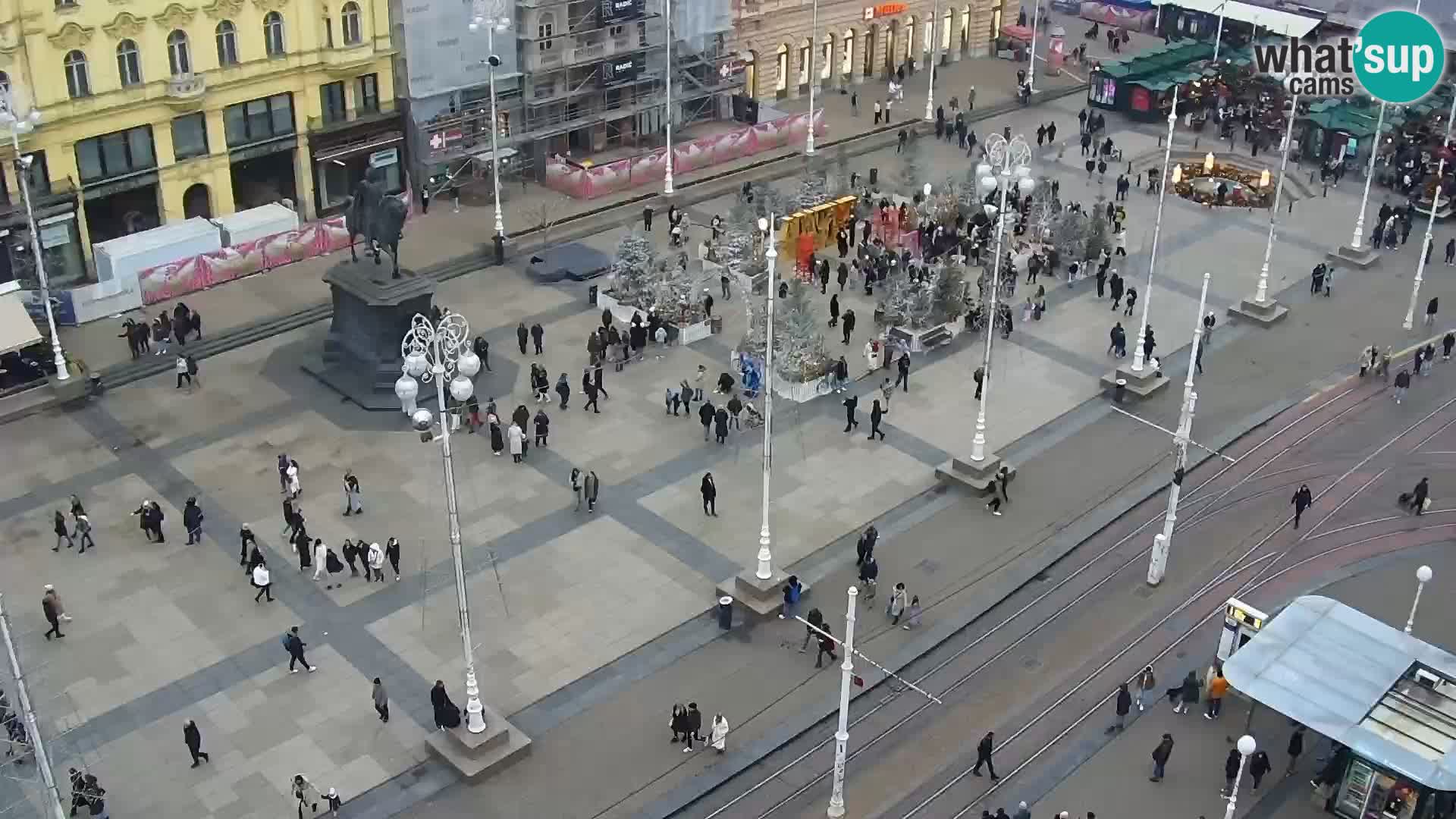 Trg Bana Jelačića v živo Zagreb – Hotel Dubrovnik