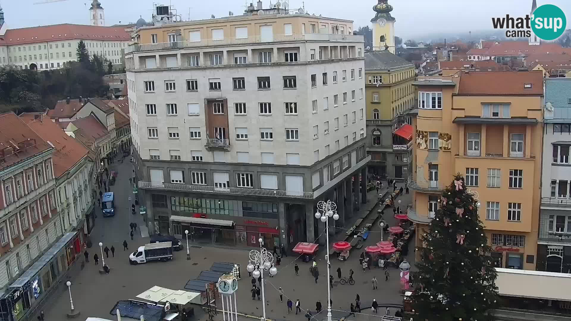 Trg Bana Jelačića v živo Zagreb – Hotel Dubrovnik