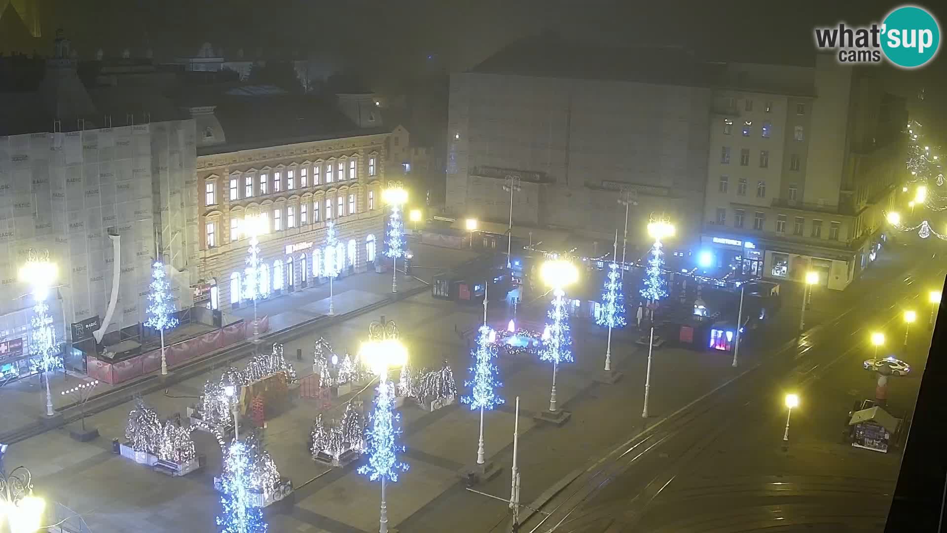 Trg Bana Jelačića web kamera Zagreb – Hotel Dubrovnik