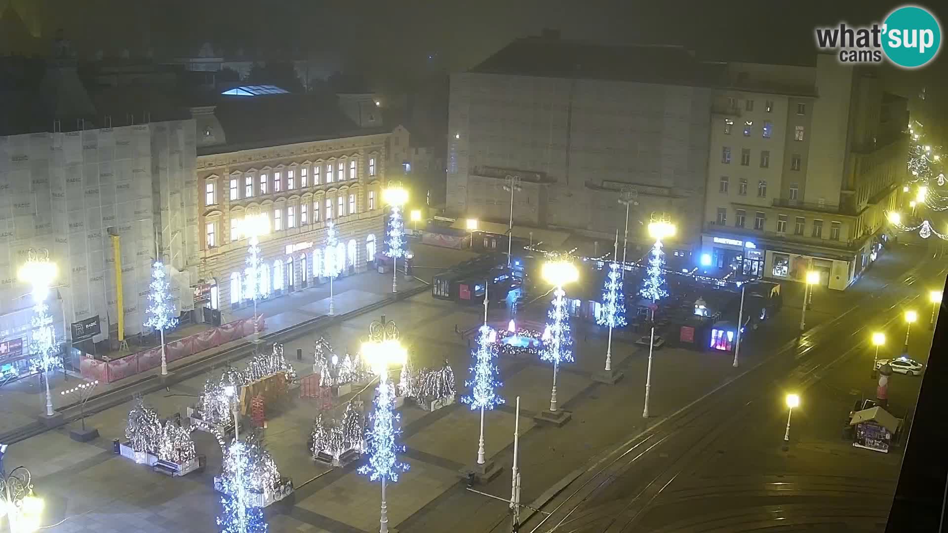 Trg Bana Jelačića v živo Zagreb – Hotel Dubrovnik