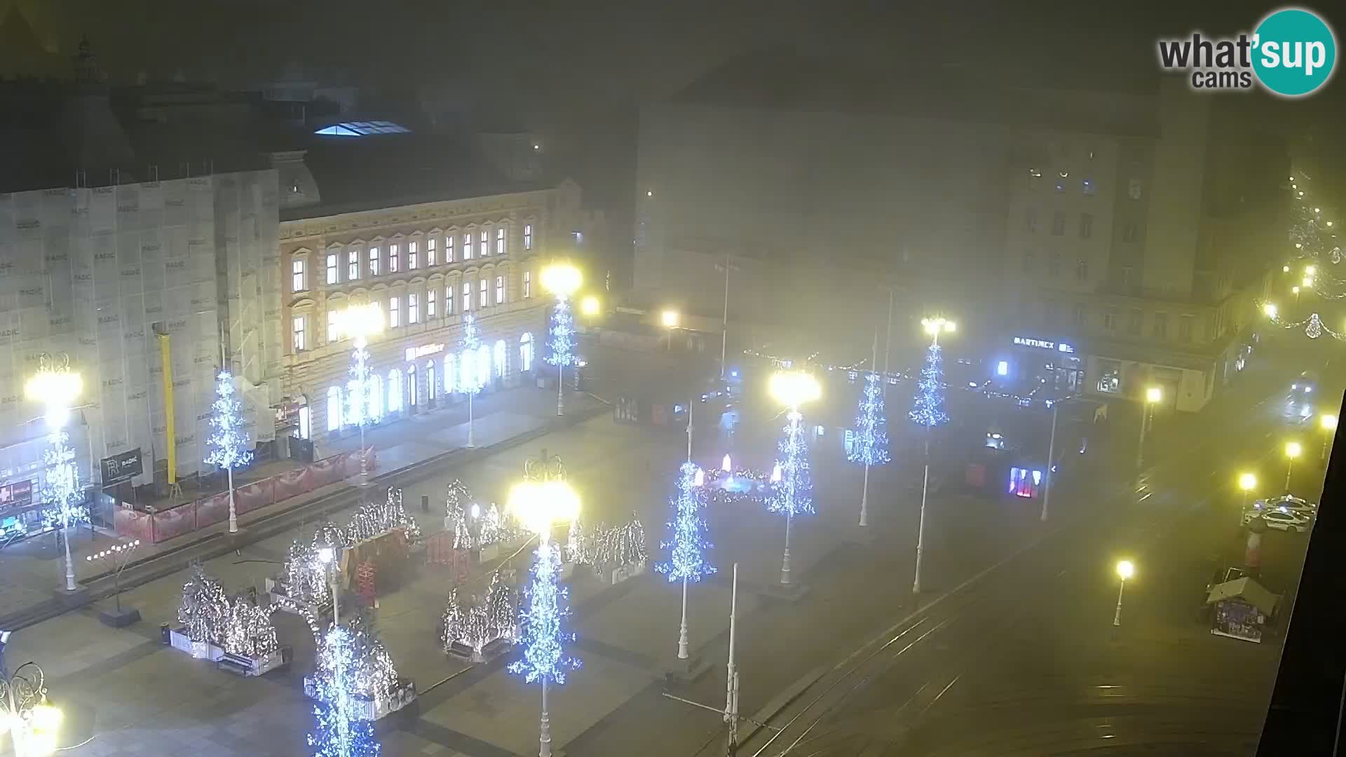 Trg Bana Jelačića v živo Zagreb – Hotel Dubrovnik