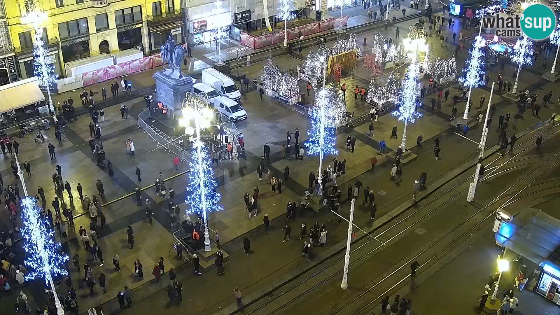 Trg Bana Jelačića v živo Zagreb – Hotel Dubrovnik