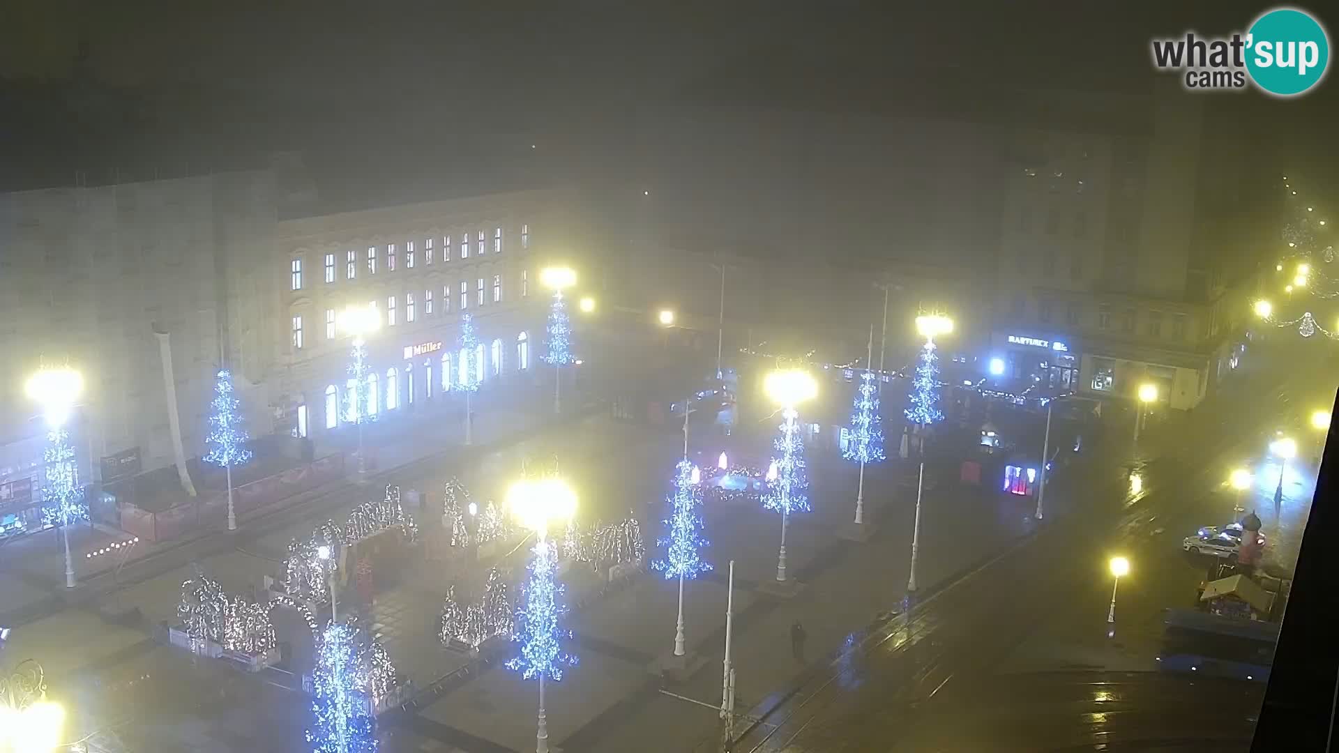 Trg Bana Jelačića web kamera Zagreb – Hotel Dubrovnik