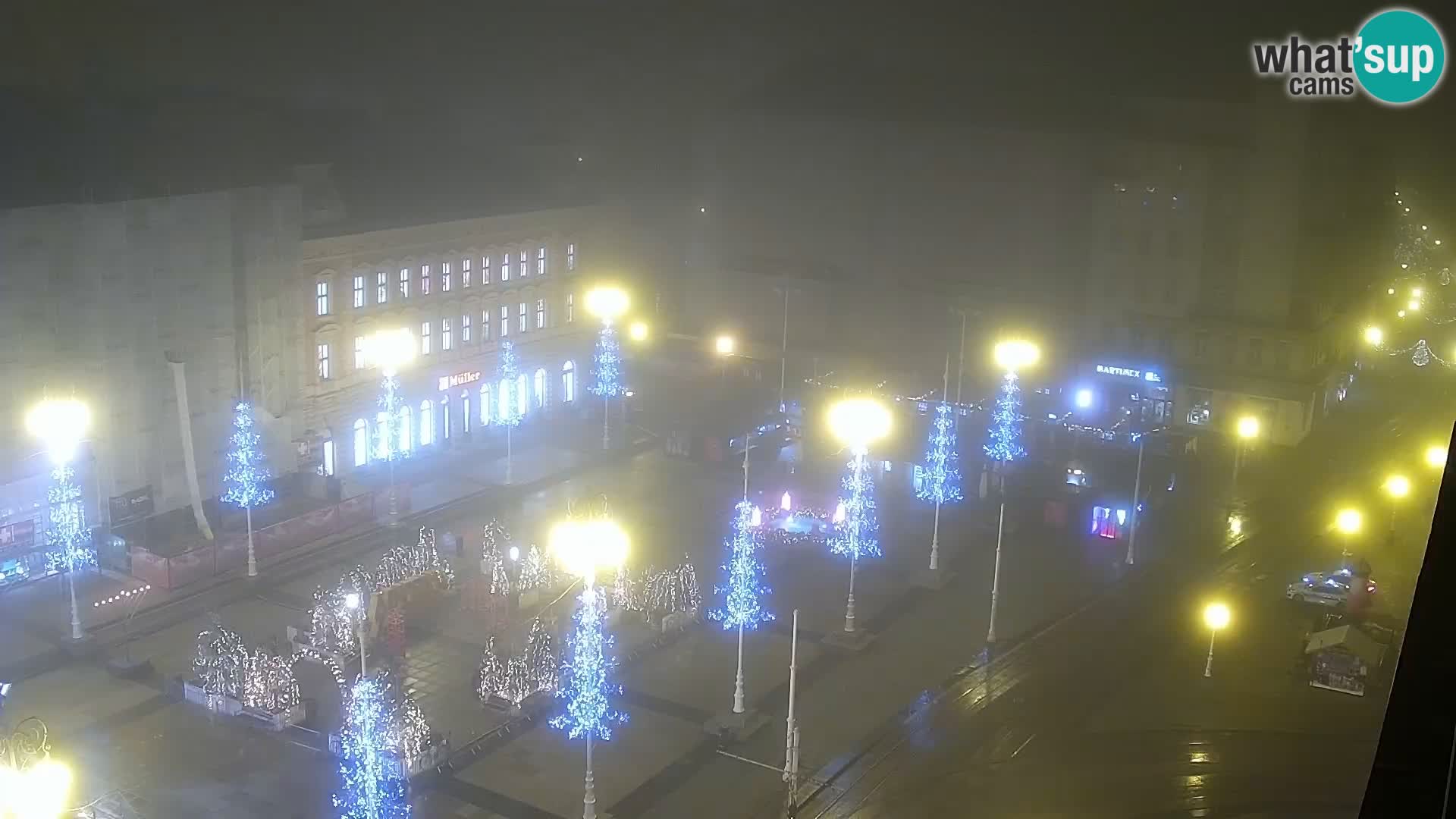 Trg Bana Jelačića v živo Zagreb – Hotel Dubrovnik