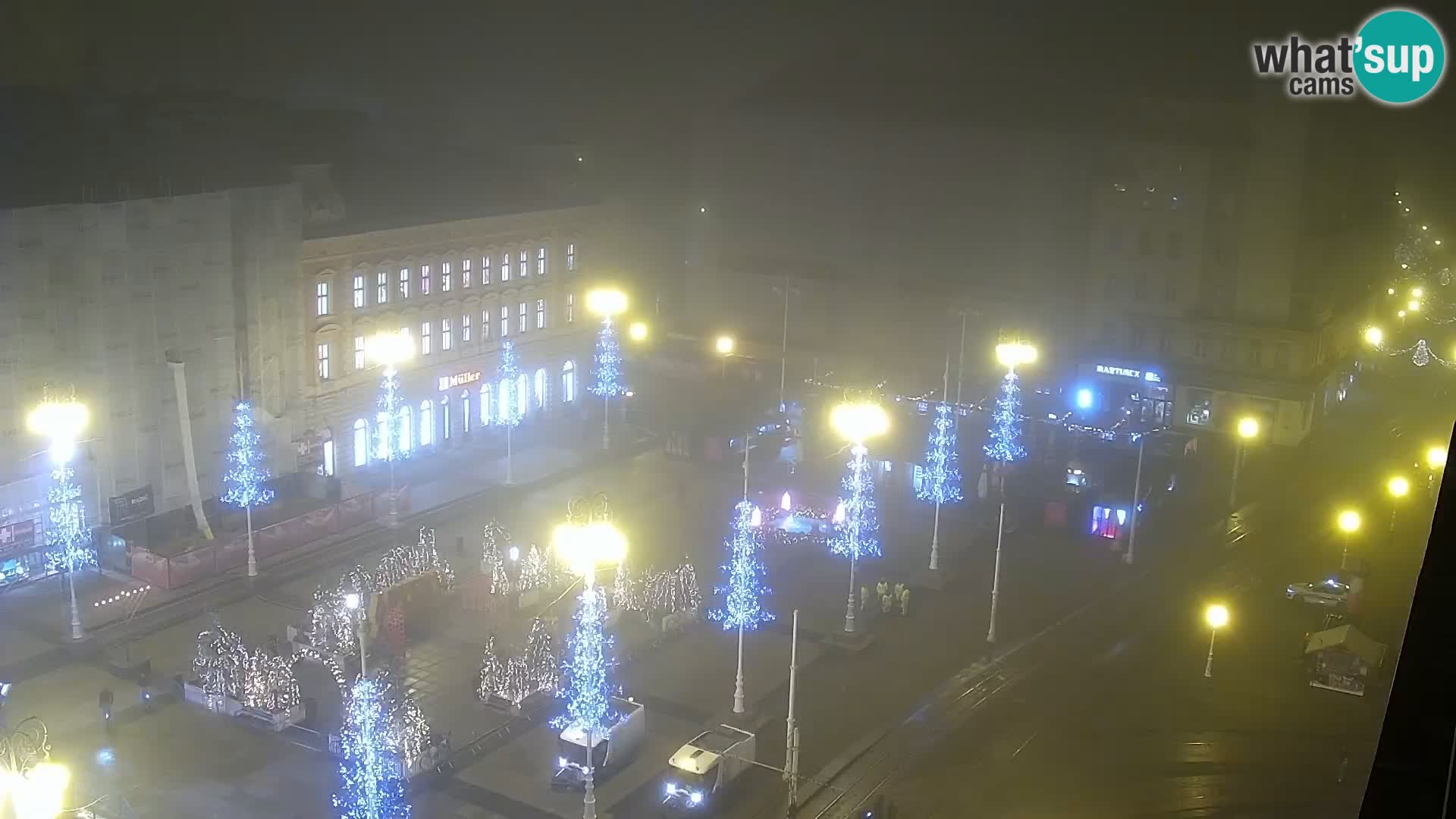 Trg Bana Jelačića web kamera Zagreb – Hotel Dubrovnik