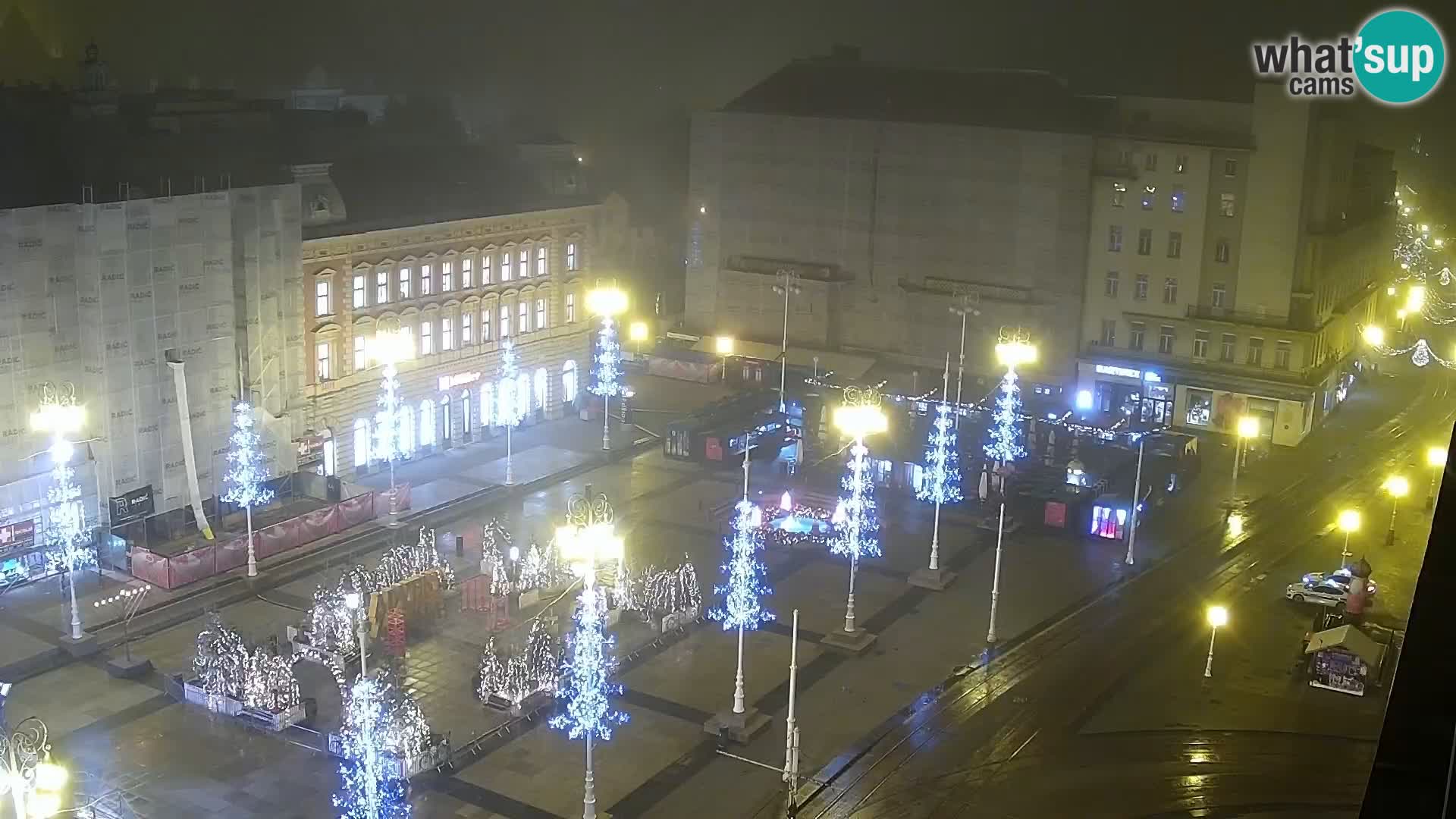 Trg Bana Jelačića v živo Zagreb – Hotel Dubrovnik