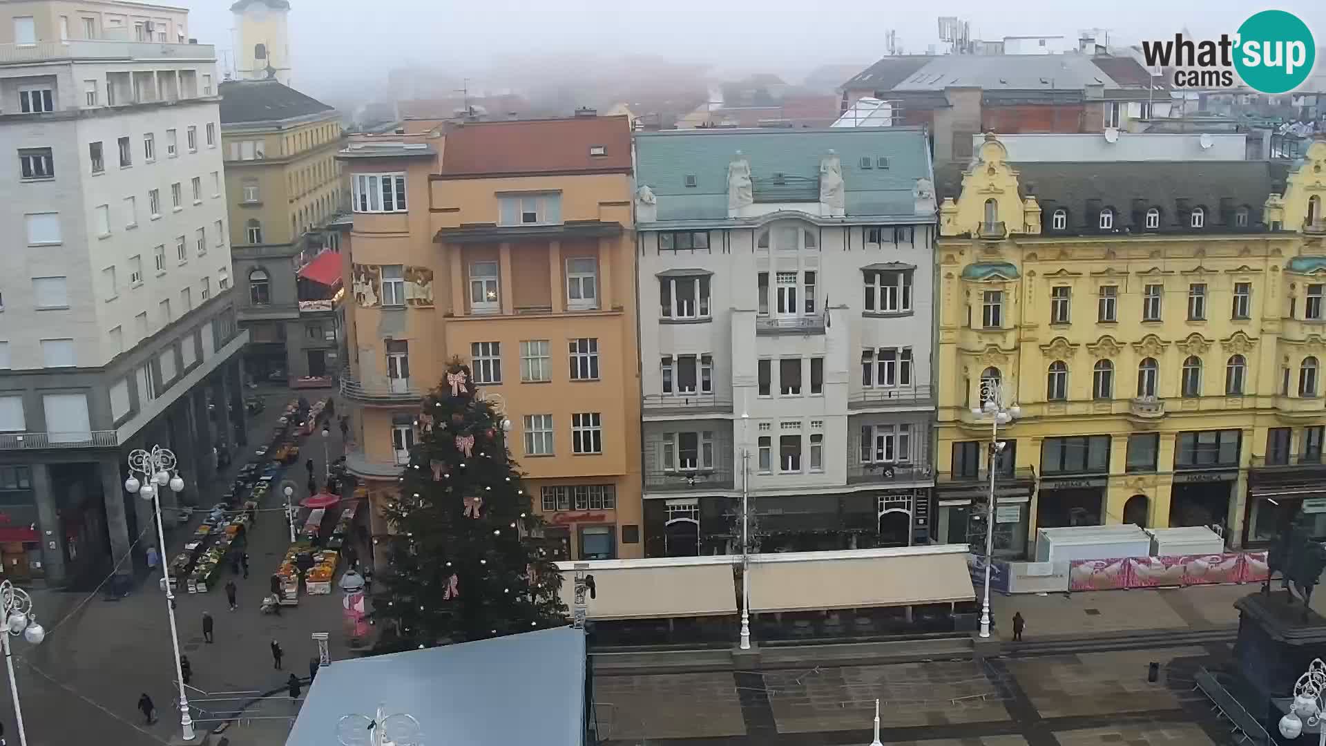 Trg Bana Jelačića v živo Zagreb – Hotel Dubrovnik