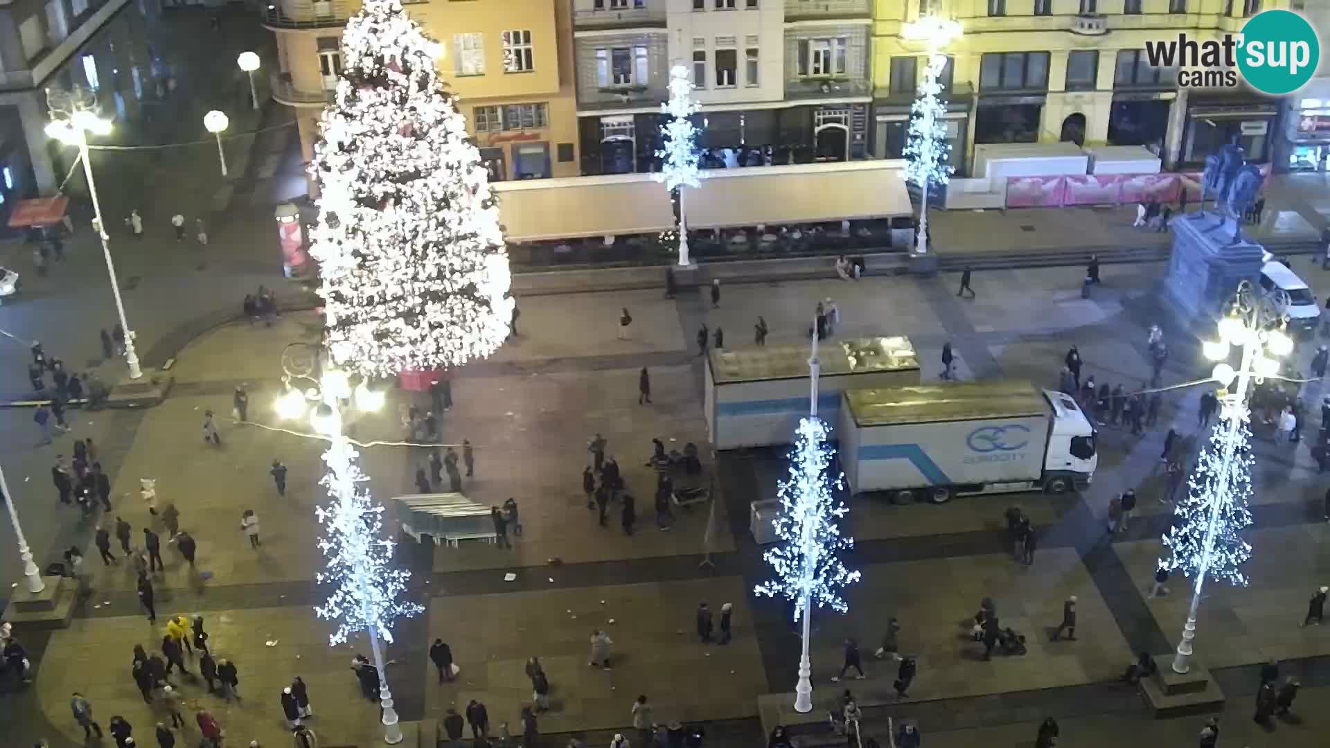 LIVE Webcam Zagreb Hotel Dubrovnik | Ban Jelačić square