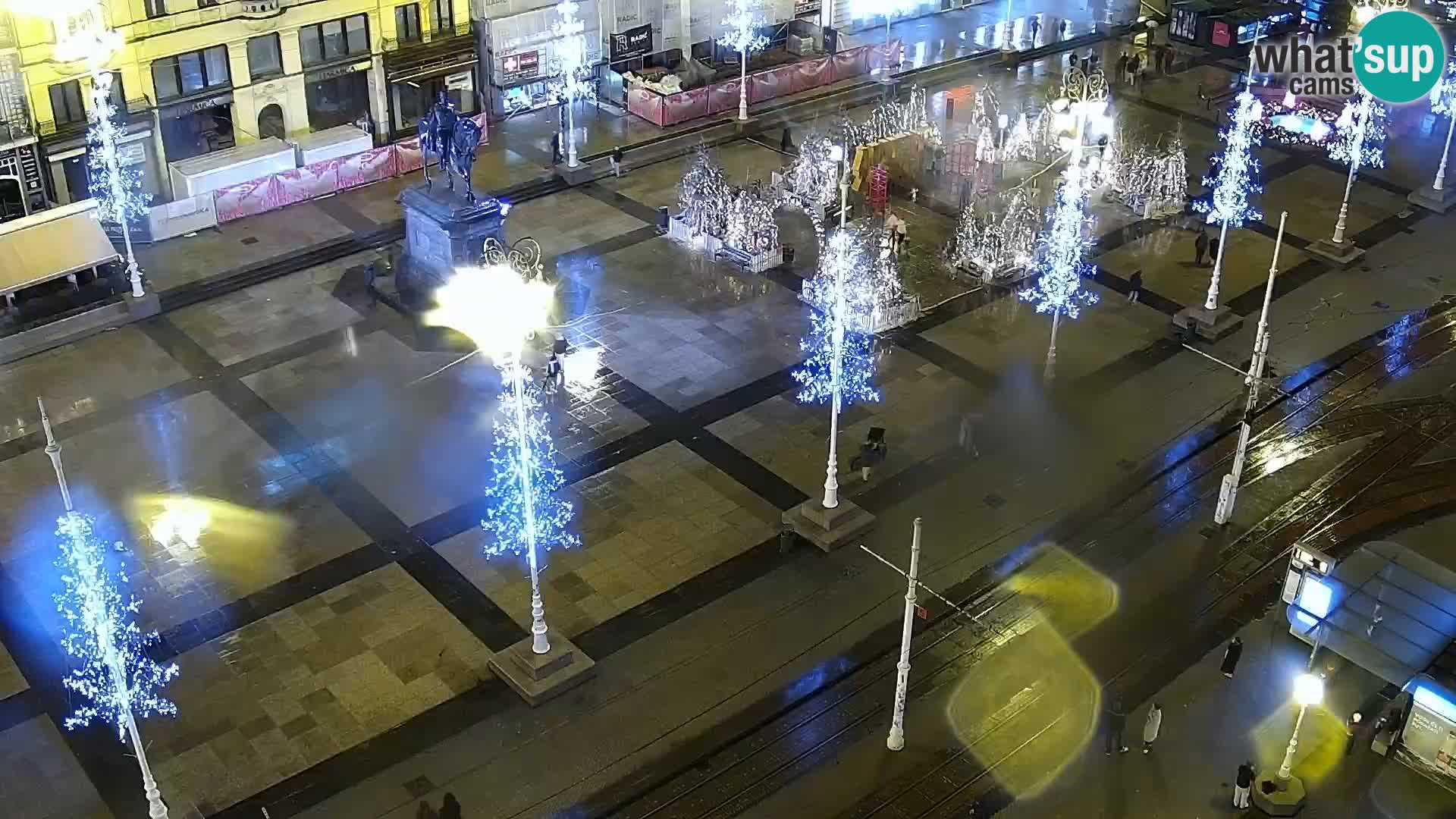 Trg Bana Jelačića web kamera Zagreb – Hotel Dubrovnik