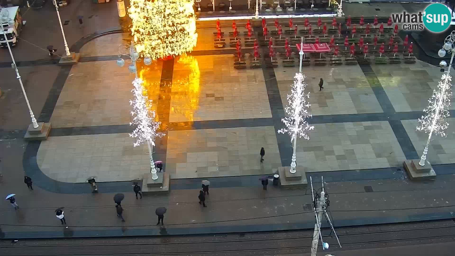 Trg Bana Jelačića v živo Zagreb – Hotel Dubrovnik