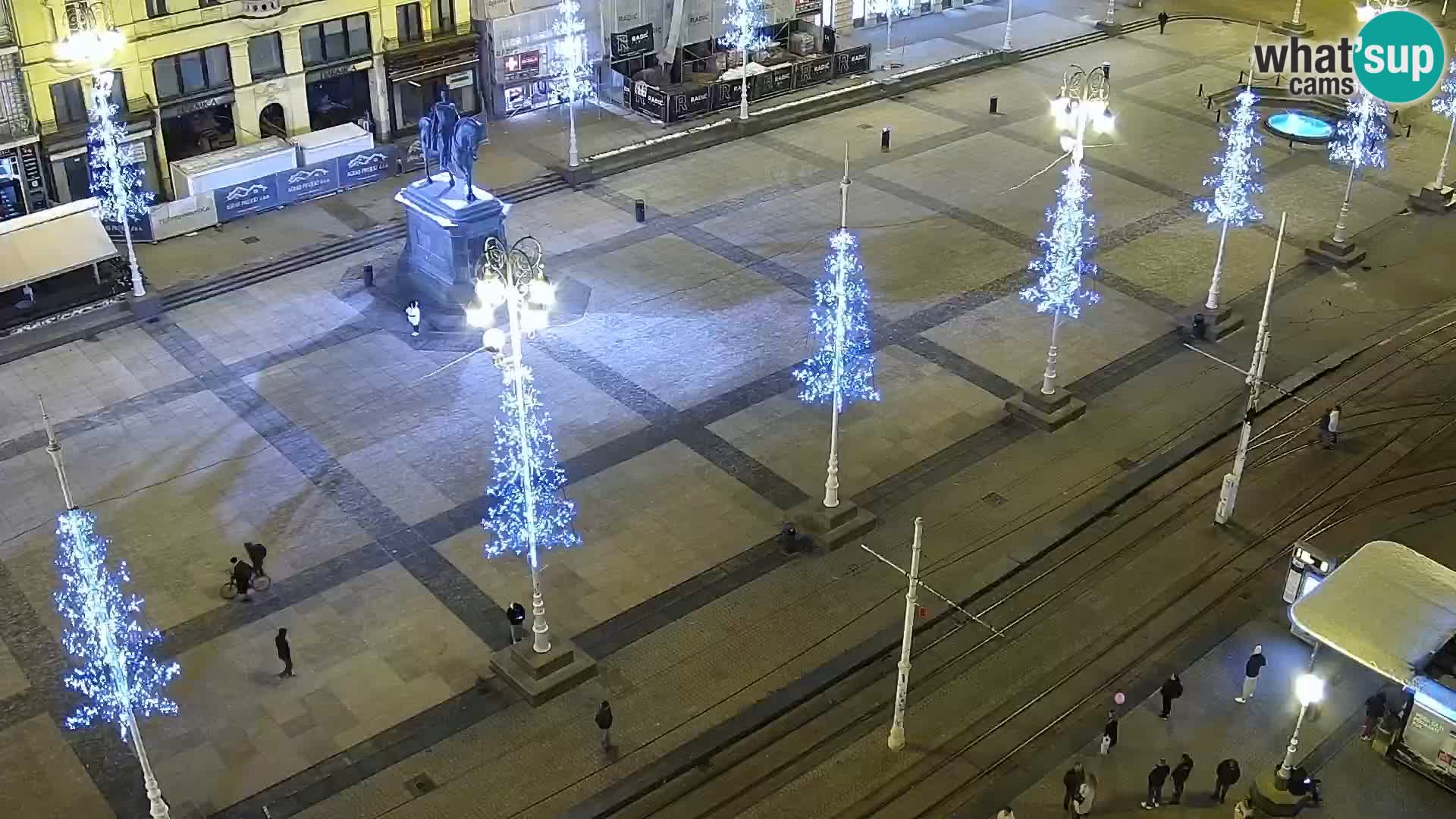 Trg Bana Jelačića web kamera Zagreb – Hotel Dubrovnik