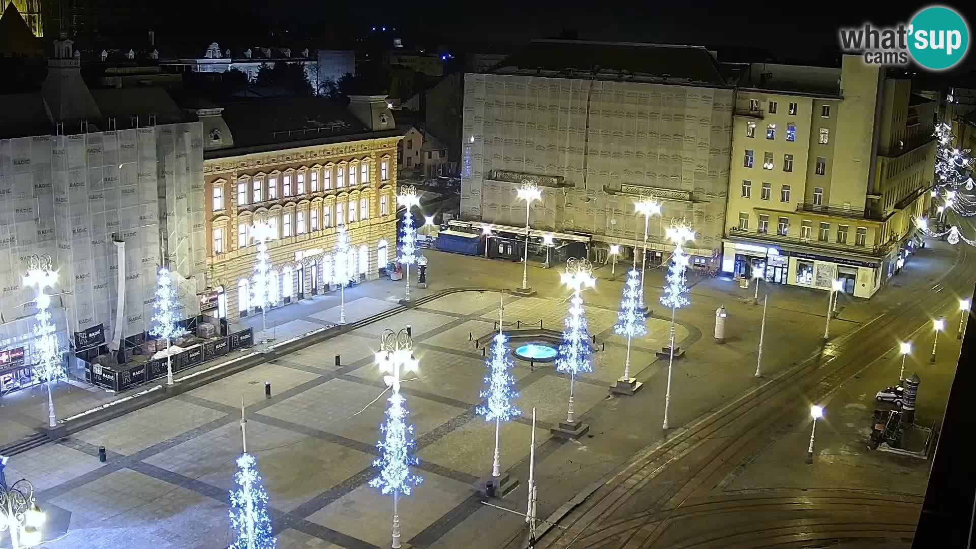 Trg Bana Jelačića v živo Zagreb – Hotel Dubrovnik