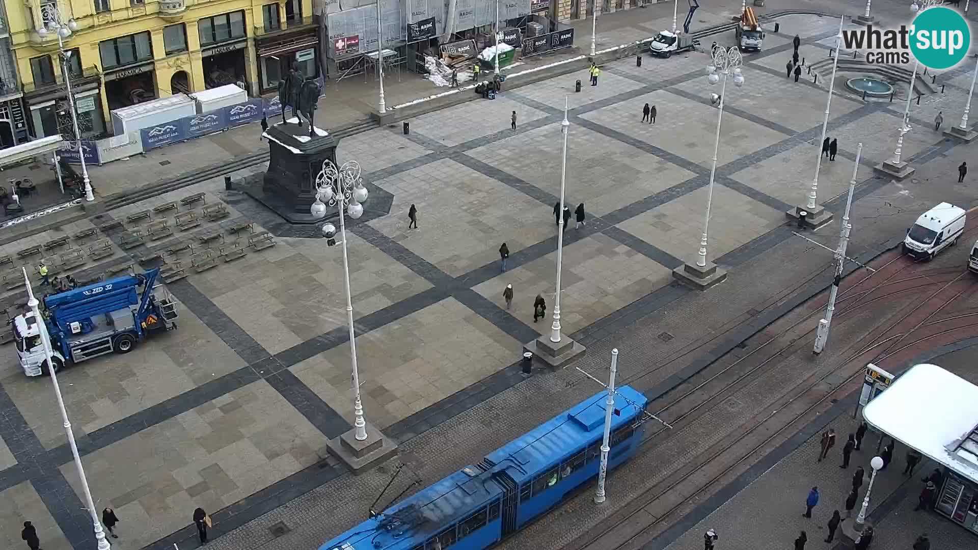 Trg Bana Jelačića web kamera Zagreb – Hotel Dubrovnik