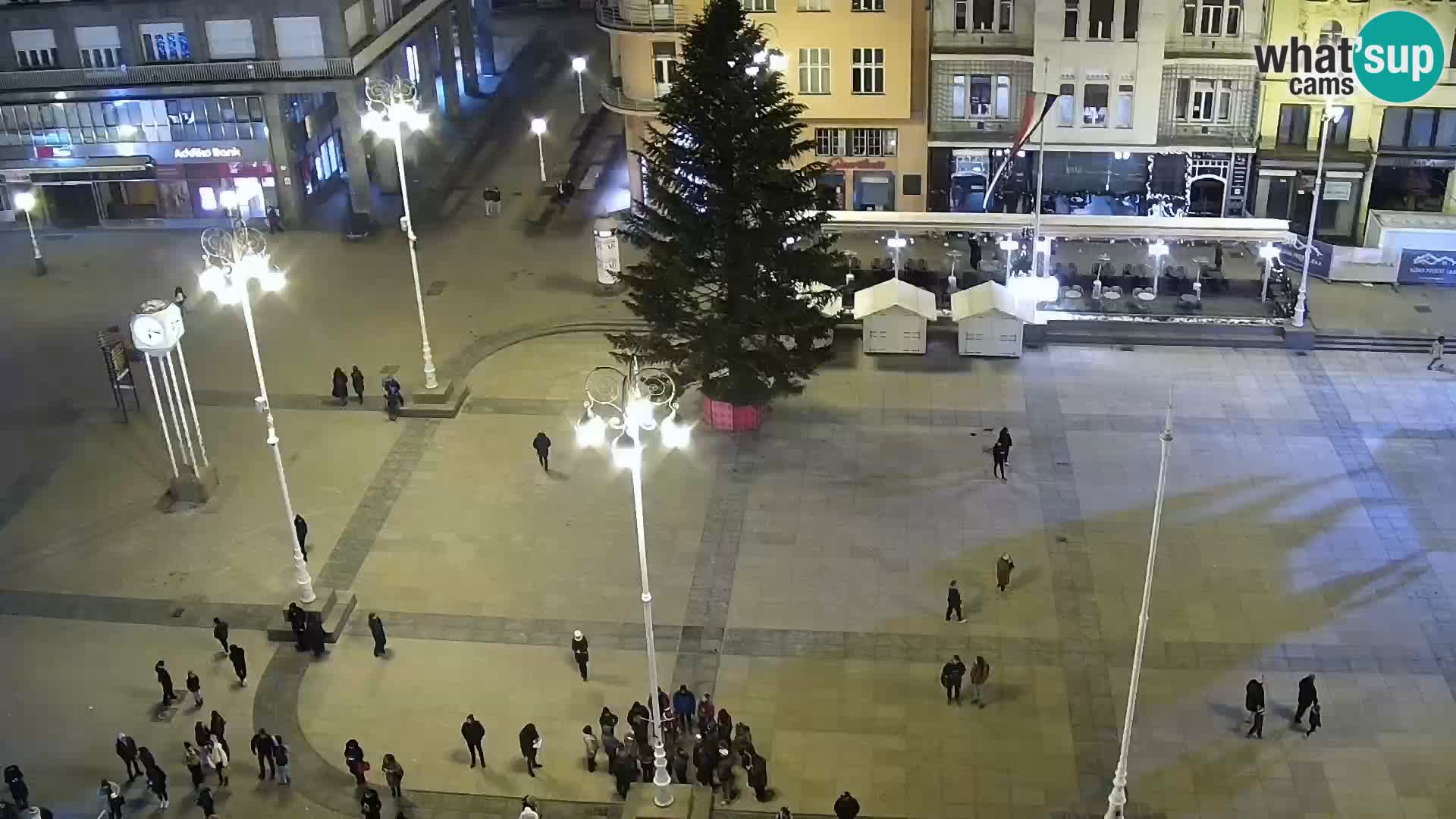 Trg Bana Jelačića web kamera Zagreb – Hotel Dubrovnik