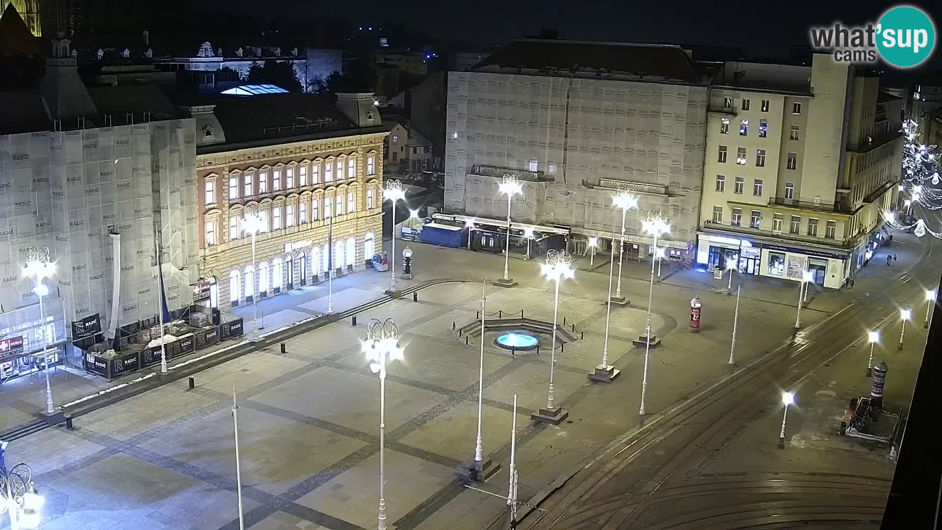 Trg Bana Jelačića v živo Zagreb – Hotel Dubrovnik