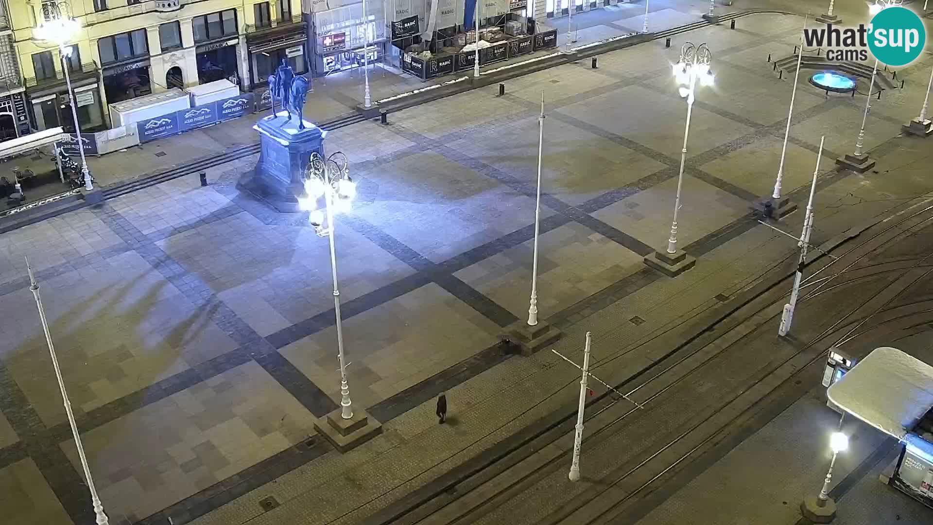 Trg Bana Jelačića web kamera Zagreb – Hotel Dubrovnik