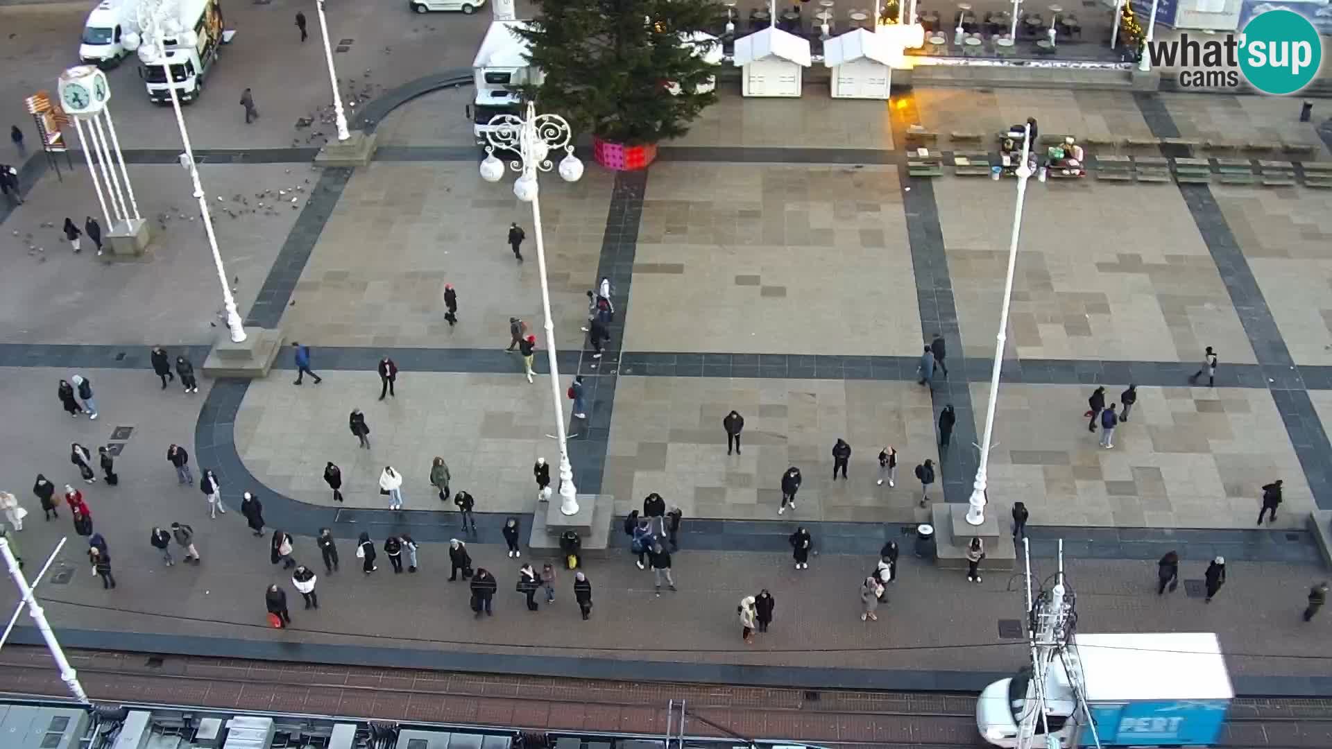 Trg Bana Jelačića v živo Zagreb – Hotel Dubrovnik