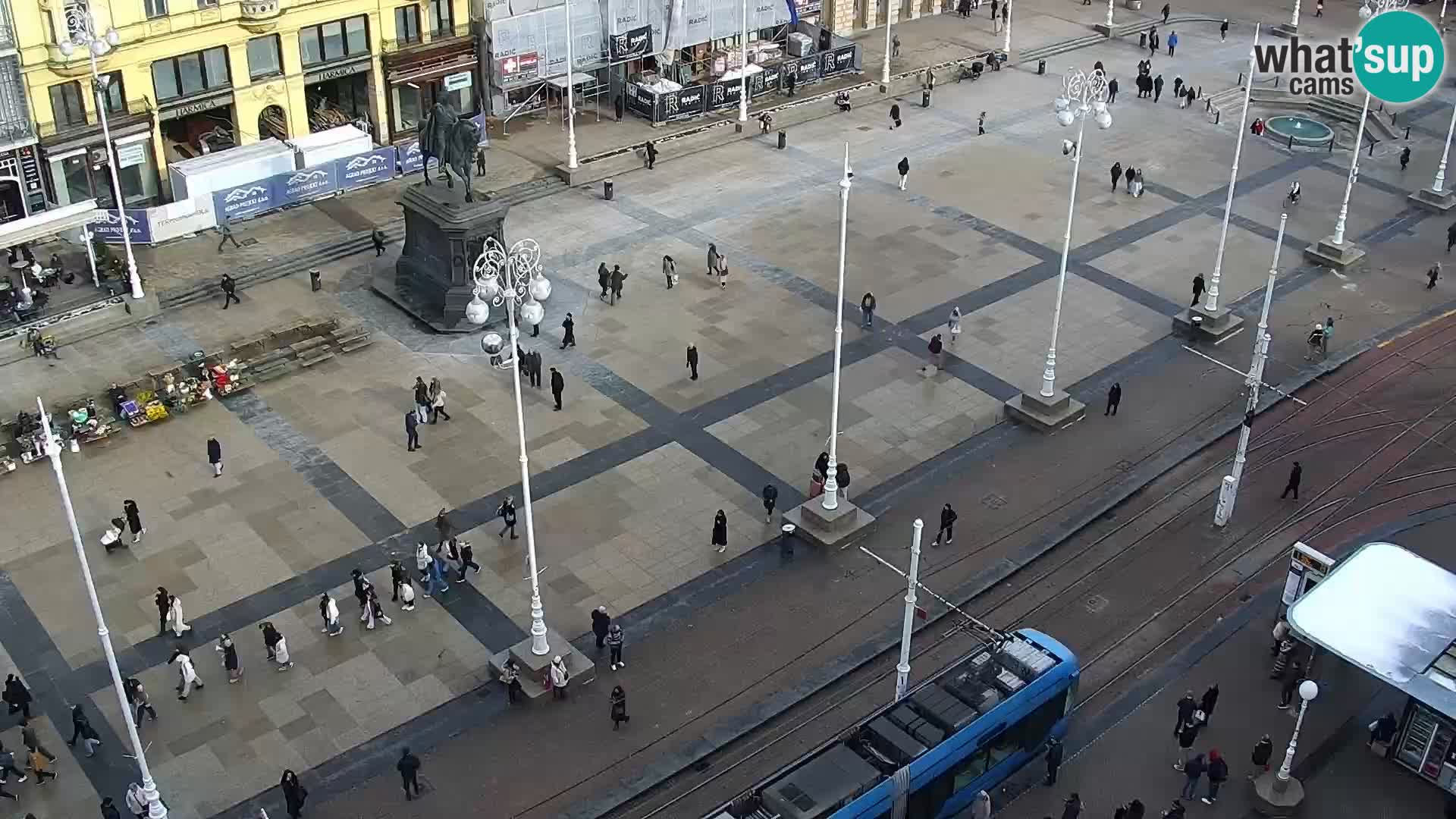 Trg Bana Jelačića v živo Zagreb – Hotel Dubrovnik