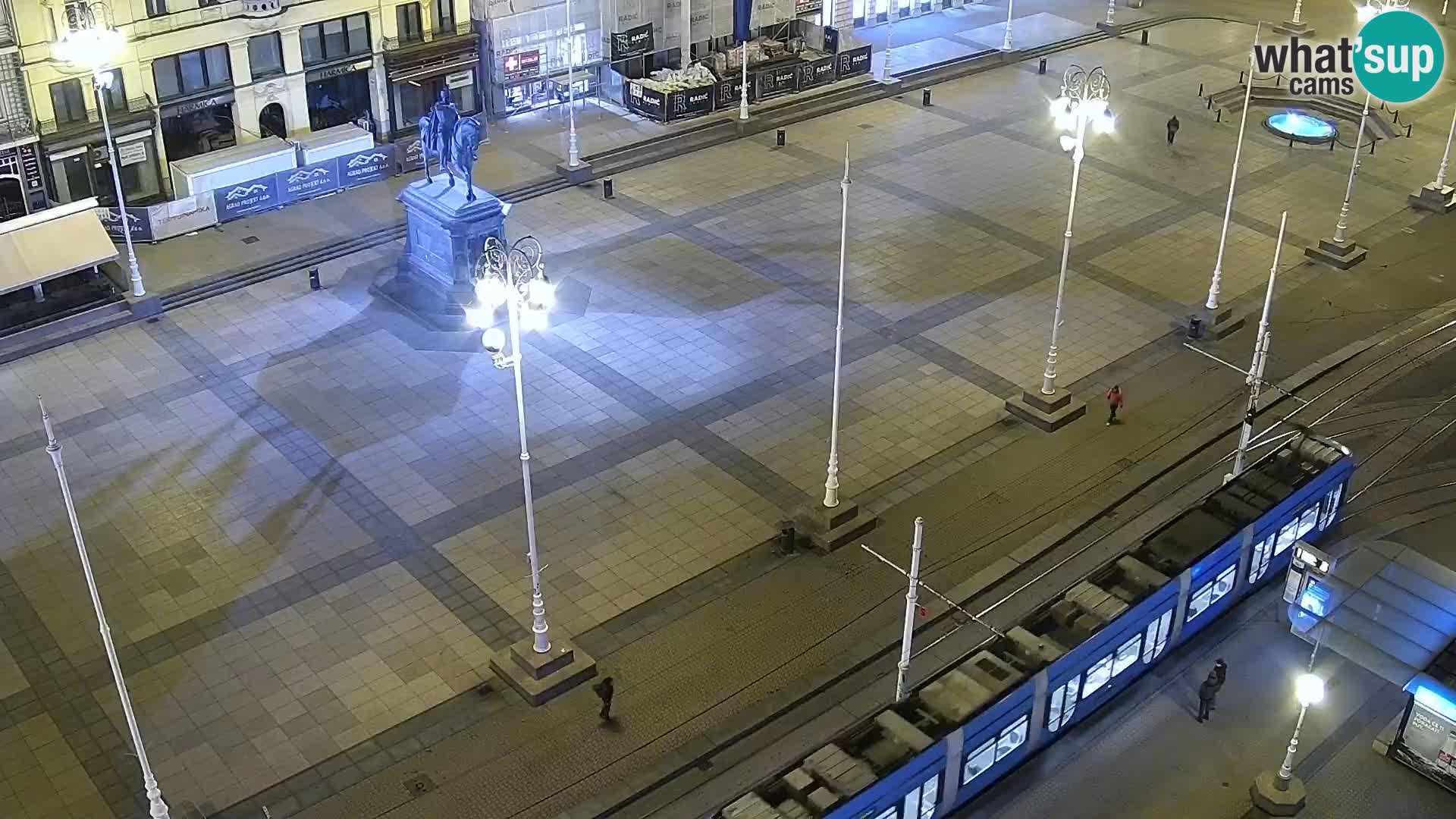 Trg Bana Jelačića web kamera Zagreb – Hotel Dubrovnik