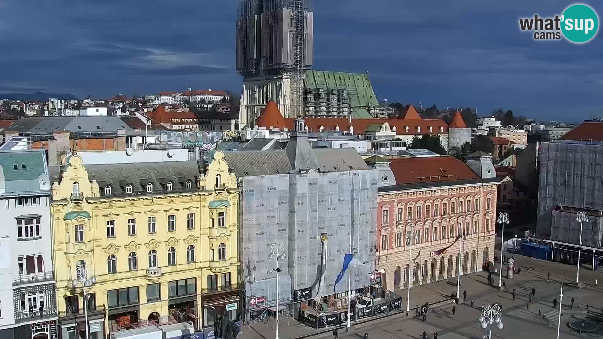 Trg Bana Jelačića web kamera Zagreb – Hotel Dubrovnik