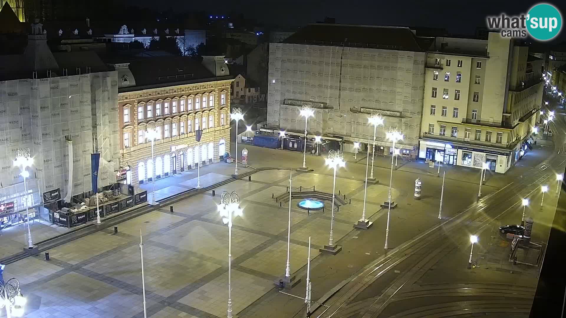 Trg Bana Jelačića v živo Zagreb – Hotel Dubrovnik