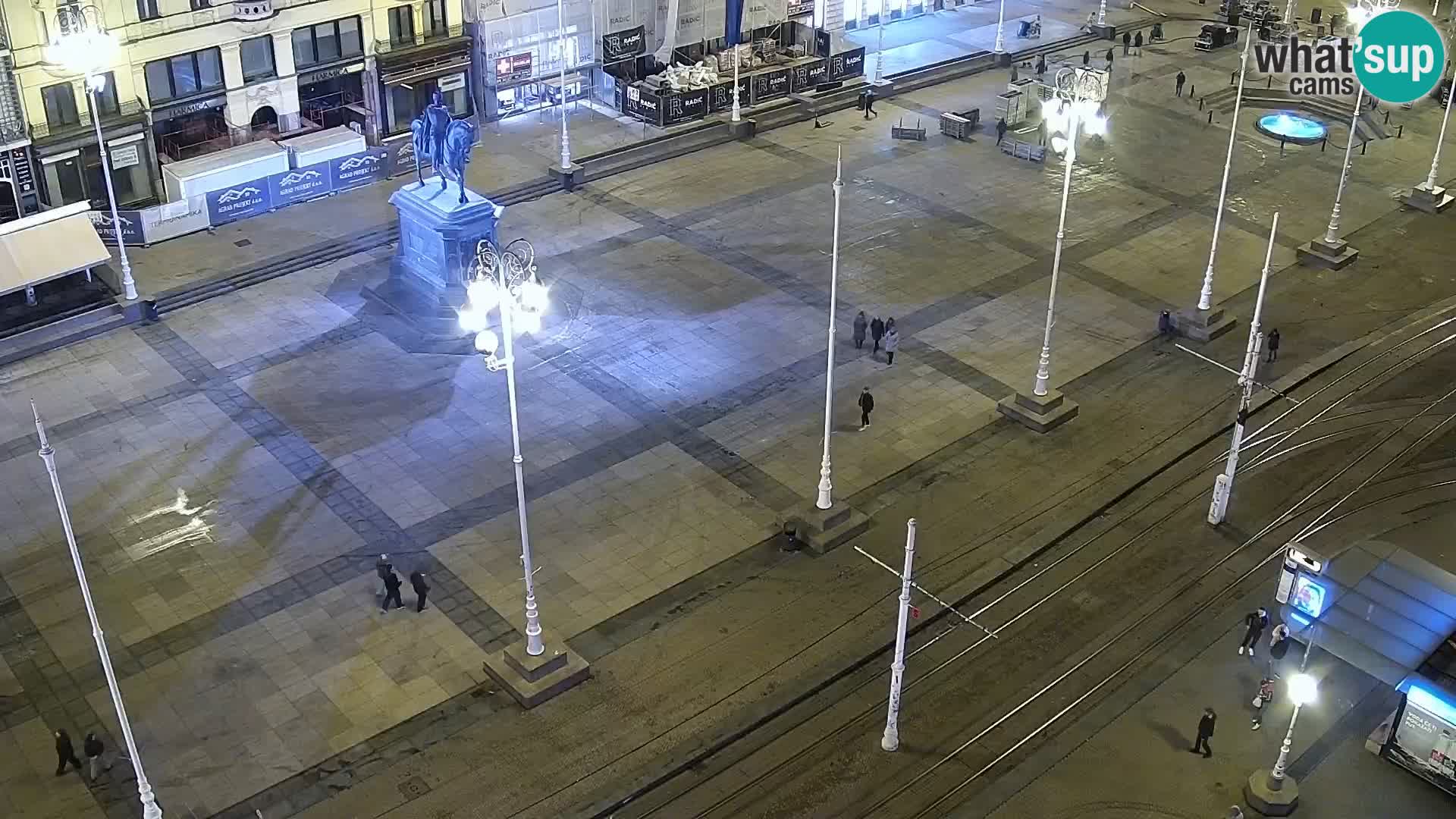 Trg Bana Jelačića v živo Zagreb – Hotel Dubrovnik