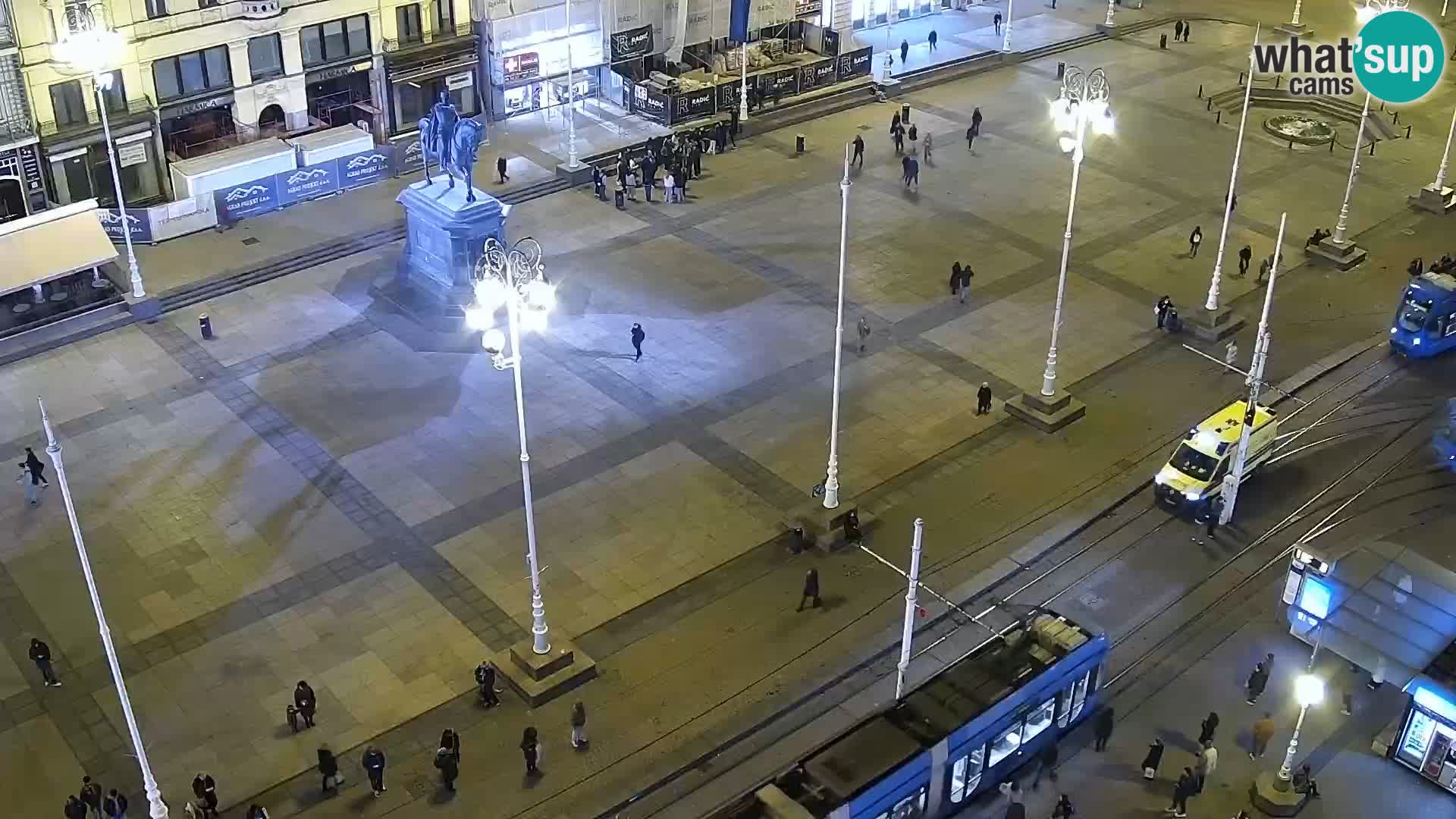 Trg Bana Jelačića web kamera Zagreb – Hotel Dubrovnik