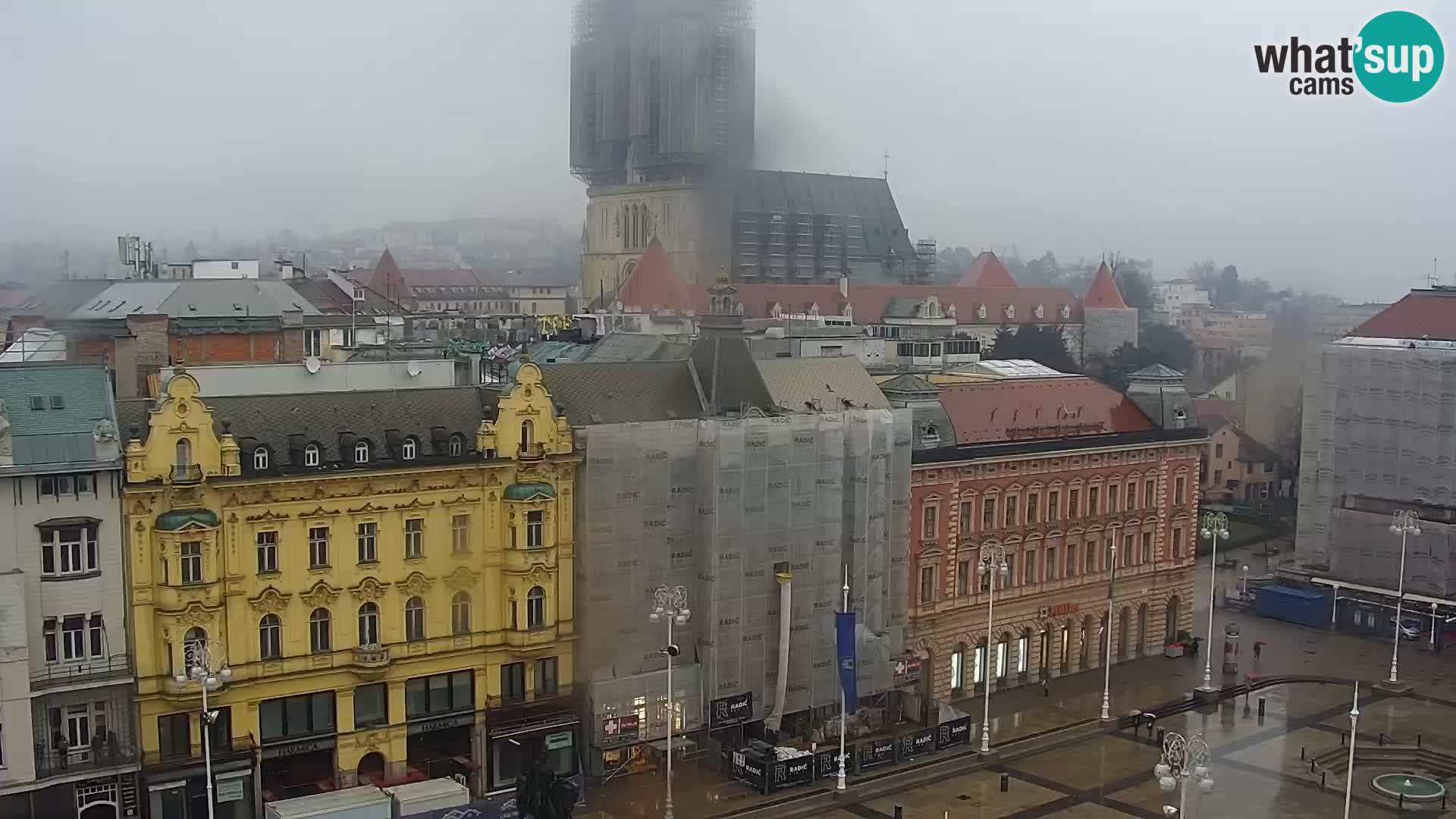Trg Bana Jelačića web kamera Zagreb – Hotel Dubrovnik