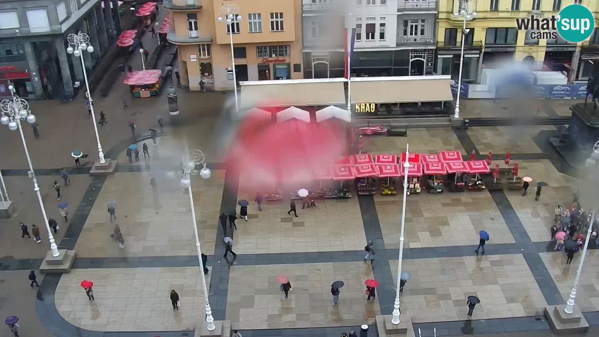 Trg Bana Jelačića v živo Zagreb – Hotel Dubrovnik