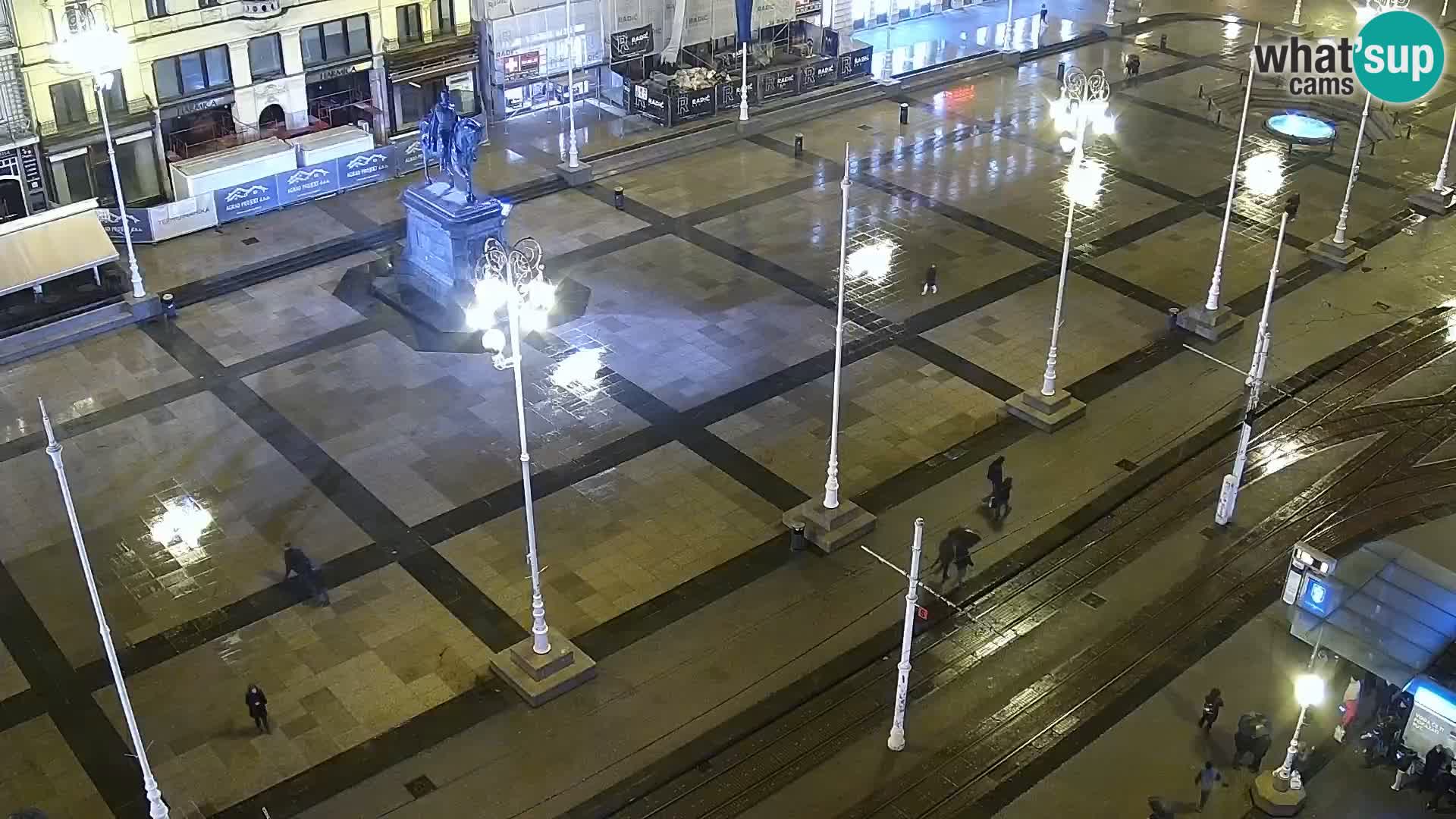 Trg Bana Jelačića v živo Zagreb – Hotel Dubrovnik