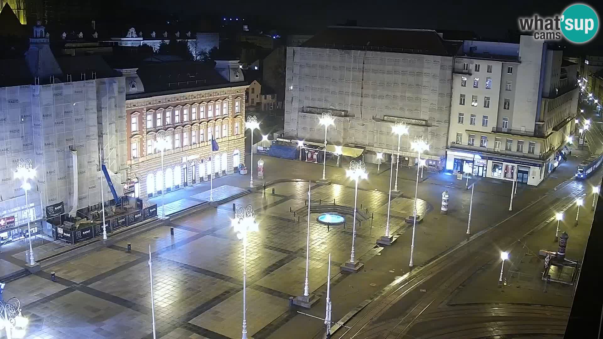 Trg Bana Jelačića web kamera Zagreb – Hotel Dubrovnik