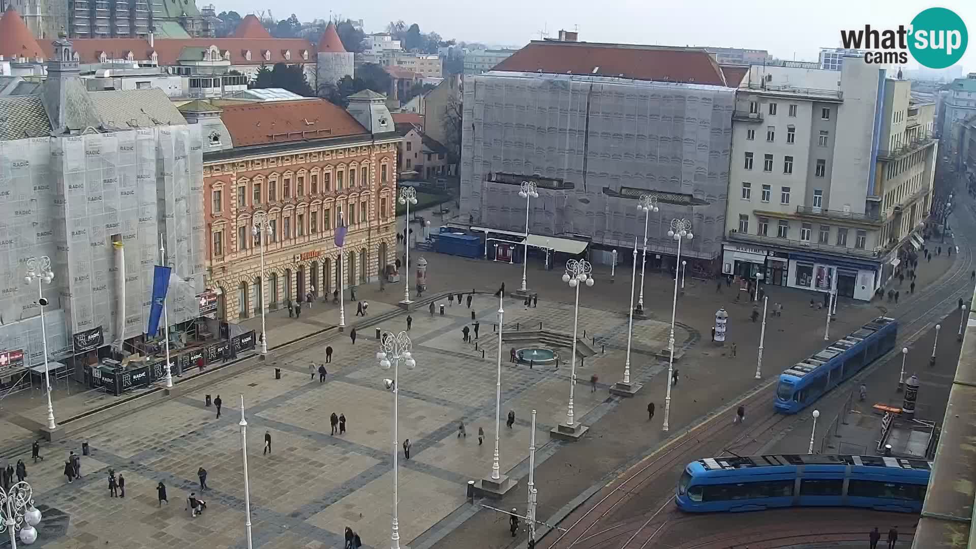 Trg Bana Jelačića v živo Zagreb – Hotel Dubrovnik
