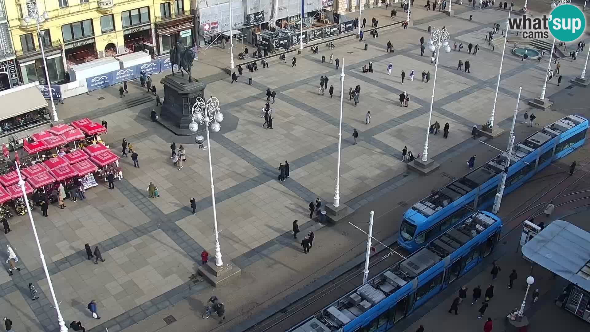 Trg Bana Jelačića v živo Zagreb – Hotel Dubrovnik