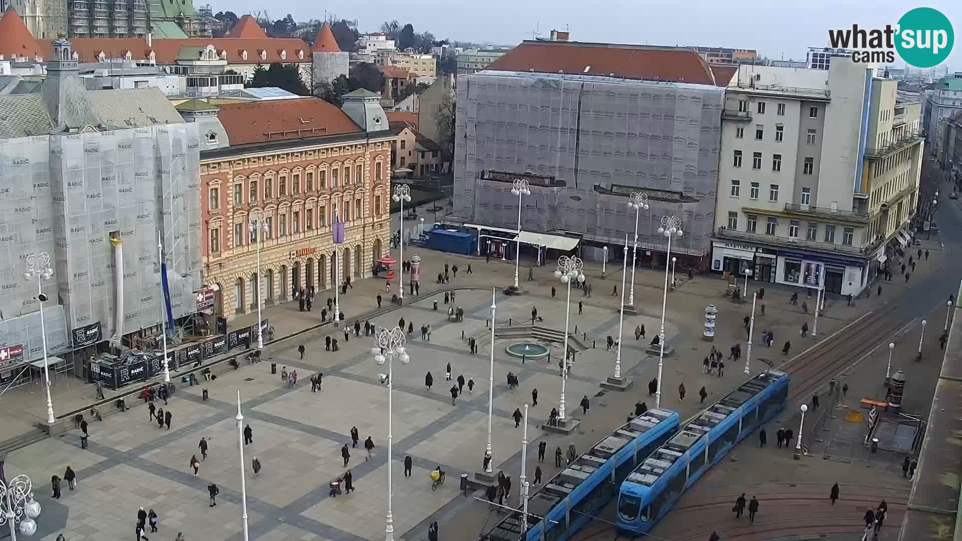 Trg Bana Jelačića v živo Zagreb – Hotel Dubrovnik