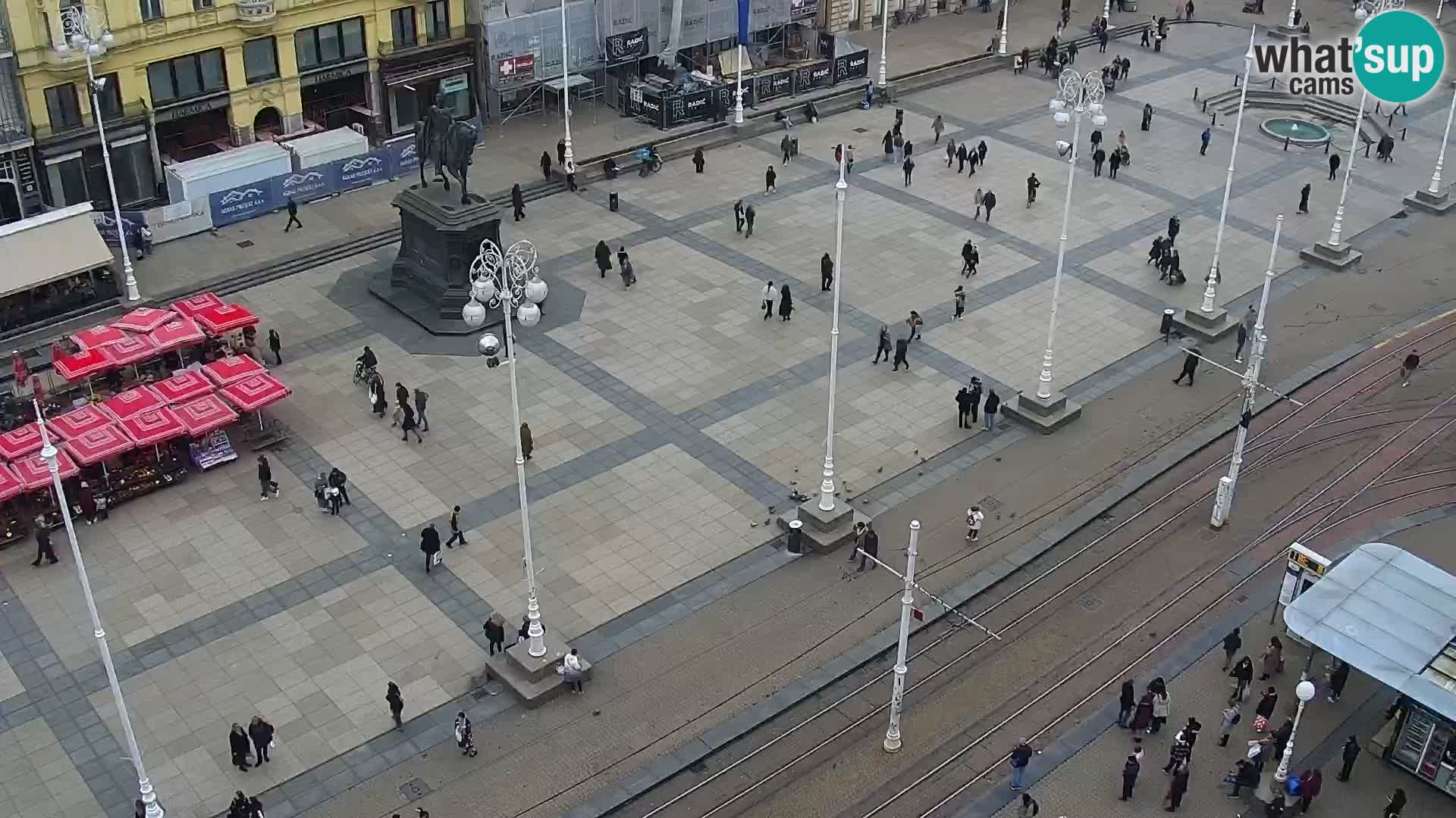 Trg Bana Jelačića v živo Zagreb – Hotel Dubrovnik