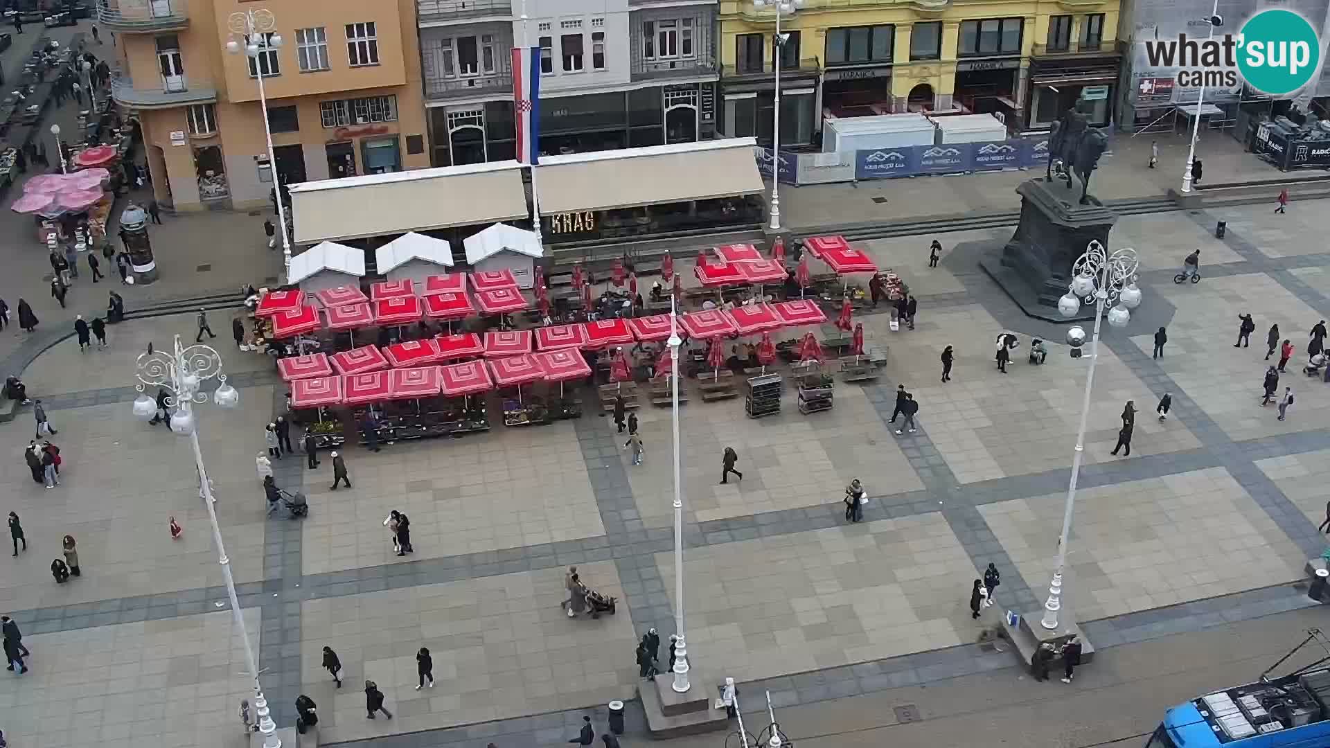 Trg Bana Jelačića v živo Zagreb – Hotel Dubrovnik
