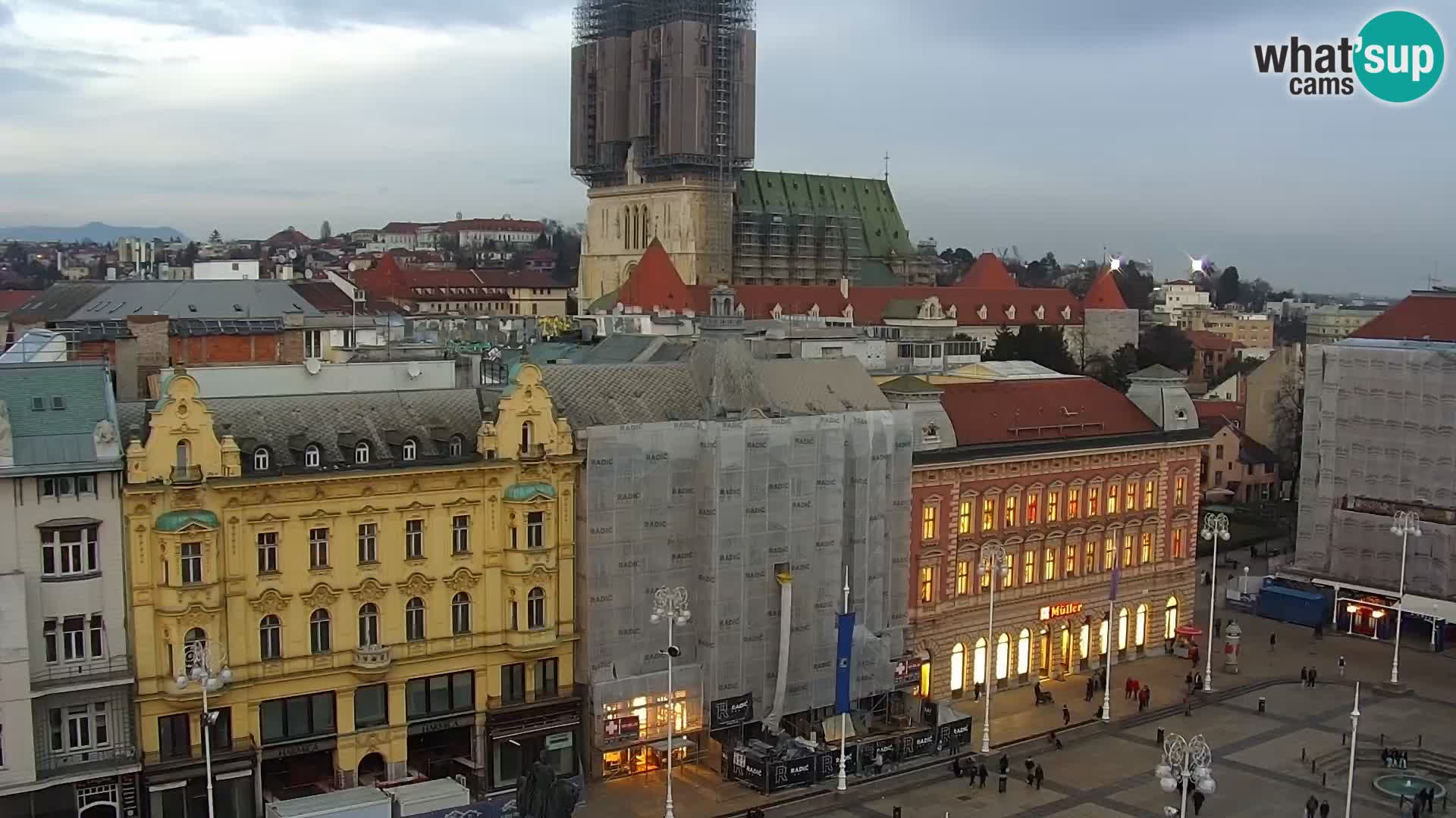 Ban Jelačić Platz  Live webcam Zagreb – Hotel Dubrovnik