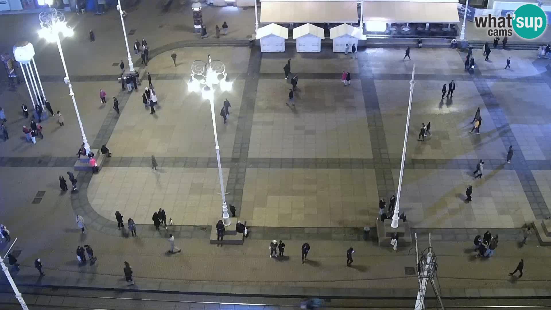 Trg Bana Jelačića web kamera Zagreb – Hotel Dubrovnik