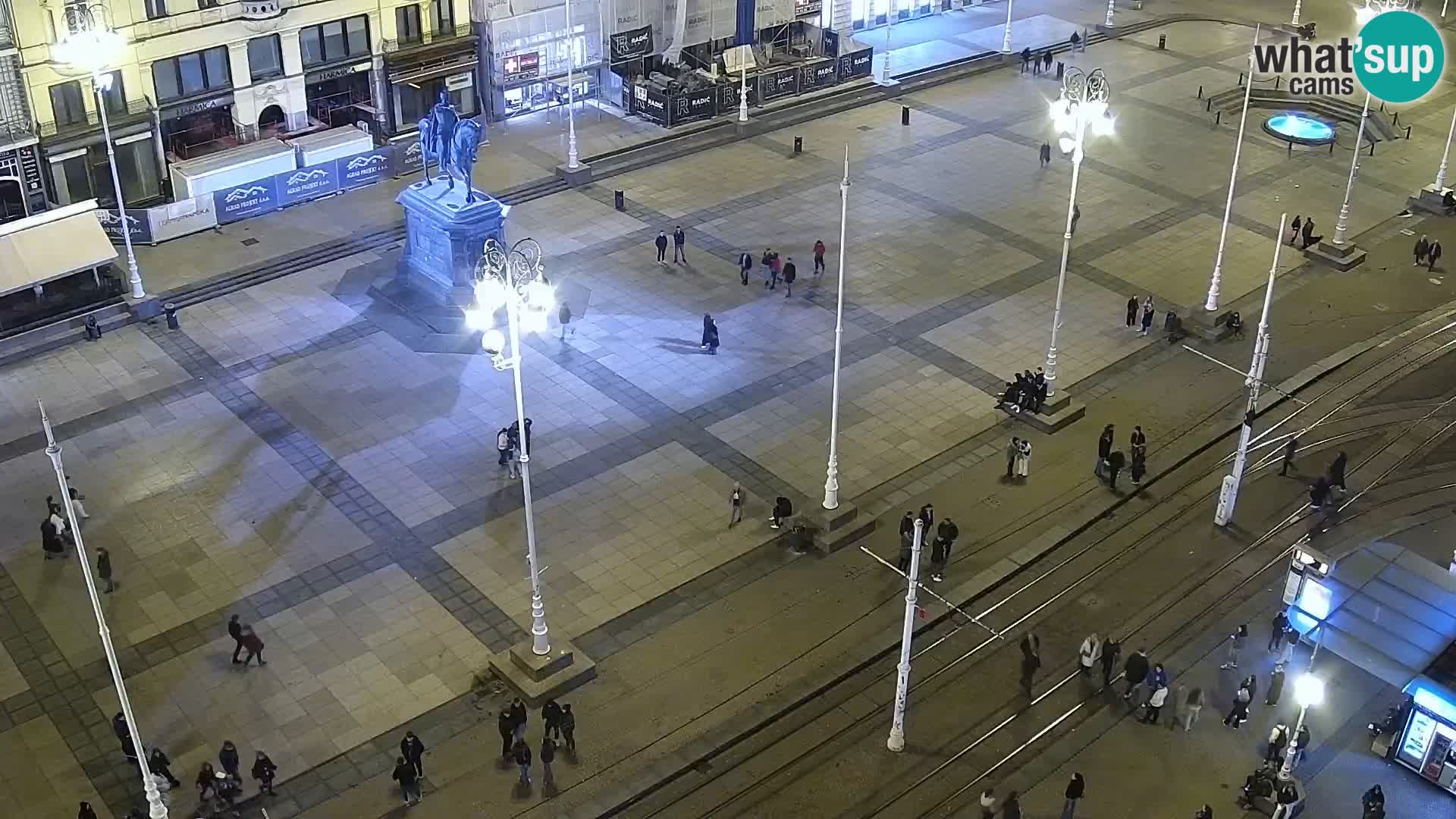 Trg Bana Jelačića v živo Zagreb – Hotel Dubrovnik