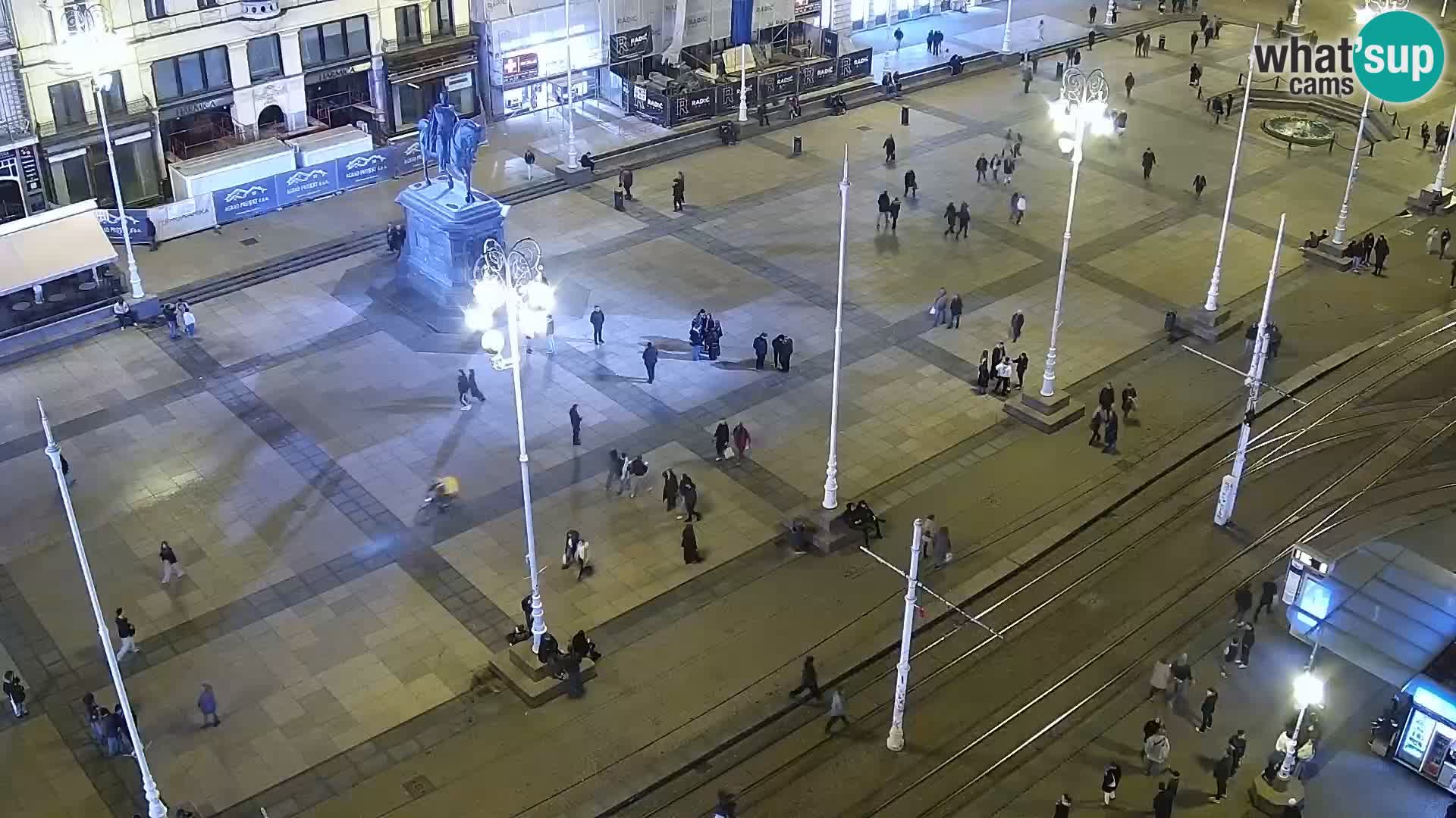 Trg Bana Jelačića web kamera Zagreb – Hotel Dubrovnik