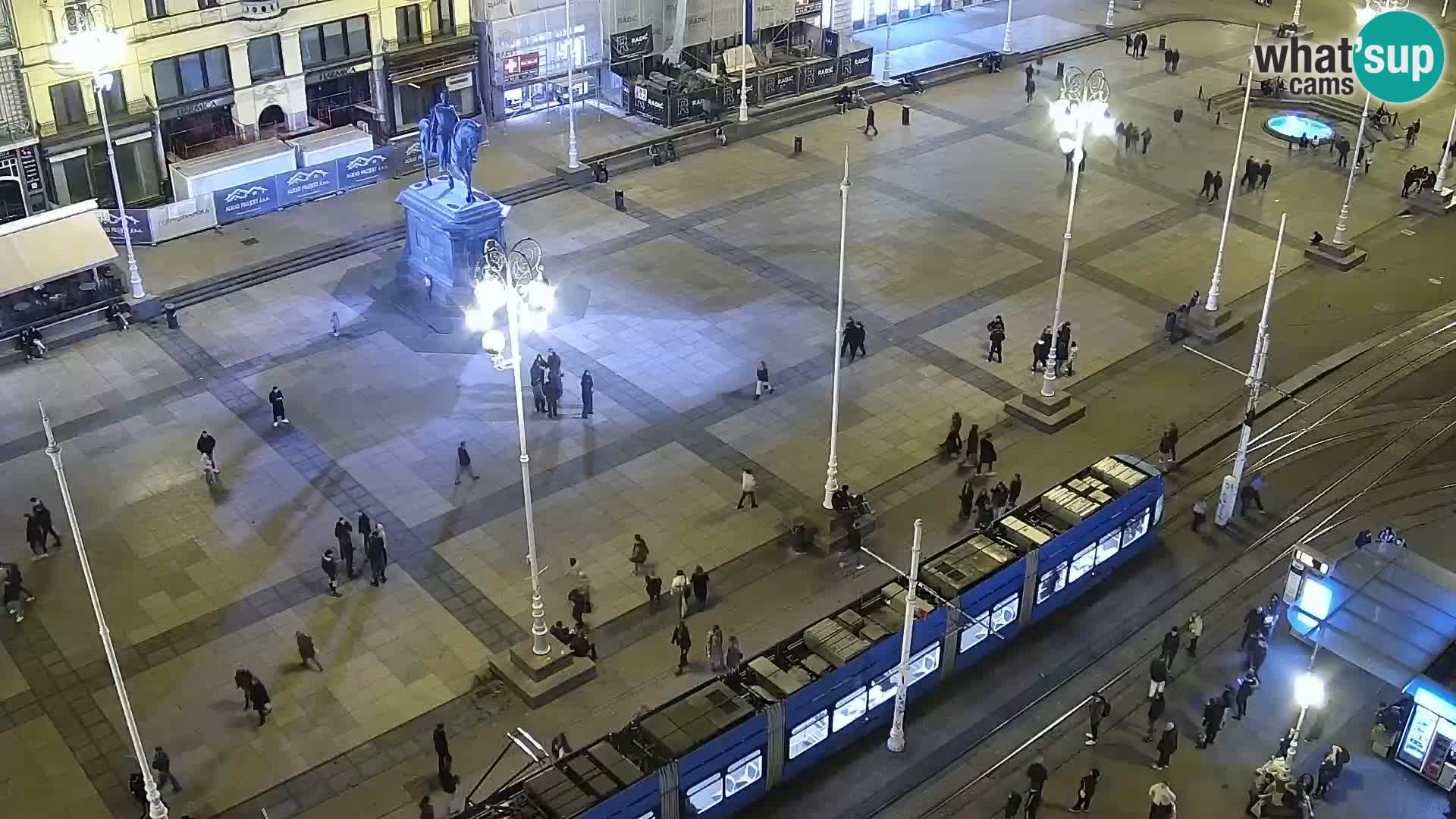 Trg Bana Jelačića v živo Zagreb – Hotel Dubrovnik