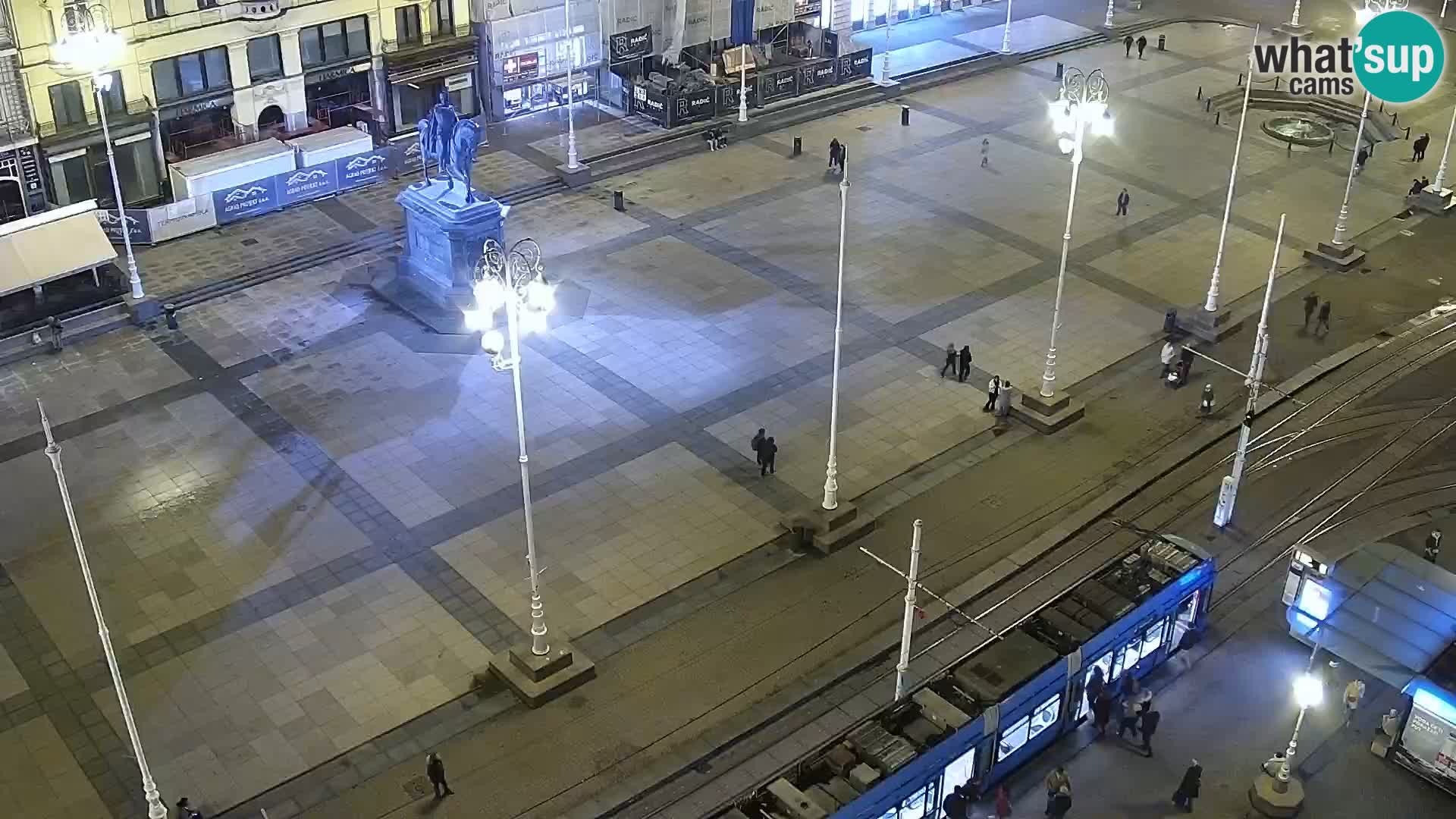 Trg Bana Jelačića web kamera Zagreb – Hotel Dubrovnik