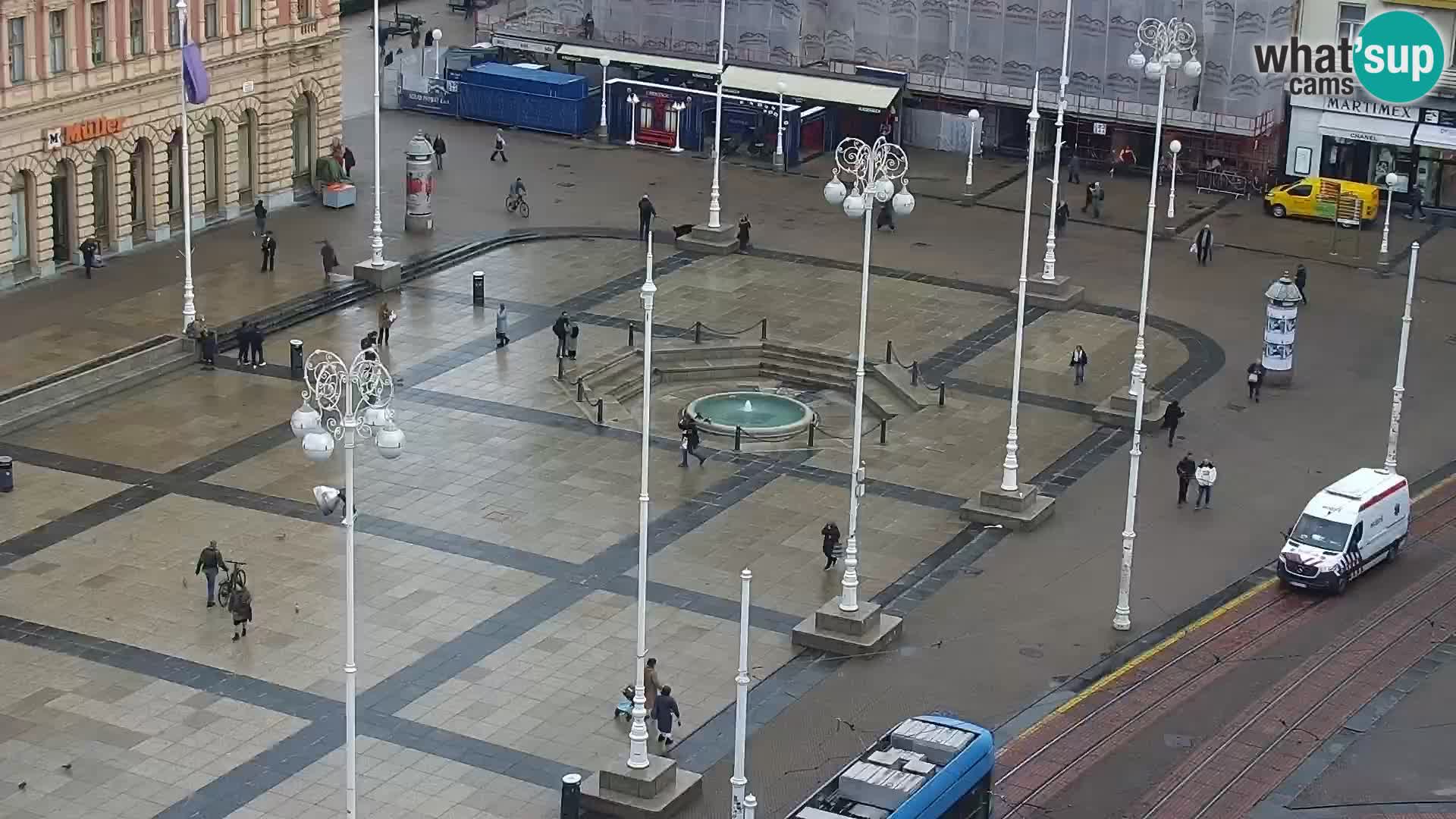 Trg Bana Jelačića v živo Zagreb – Hotel Dubrovnik