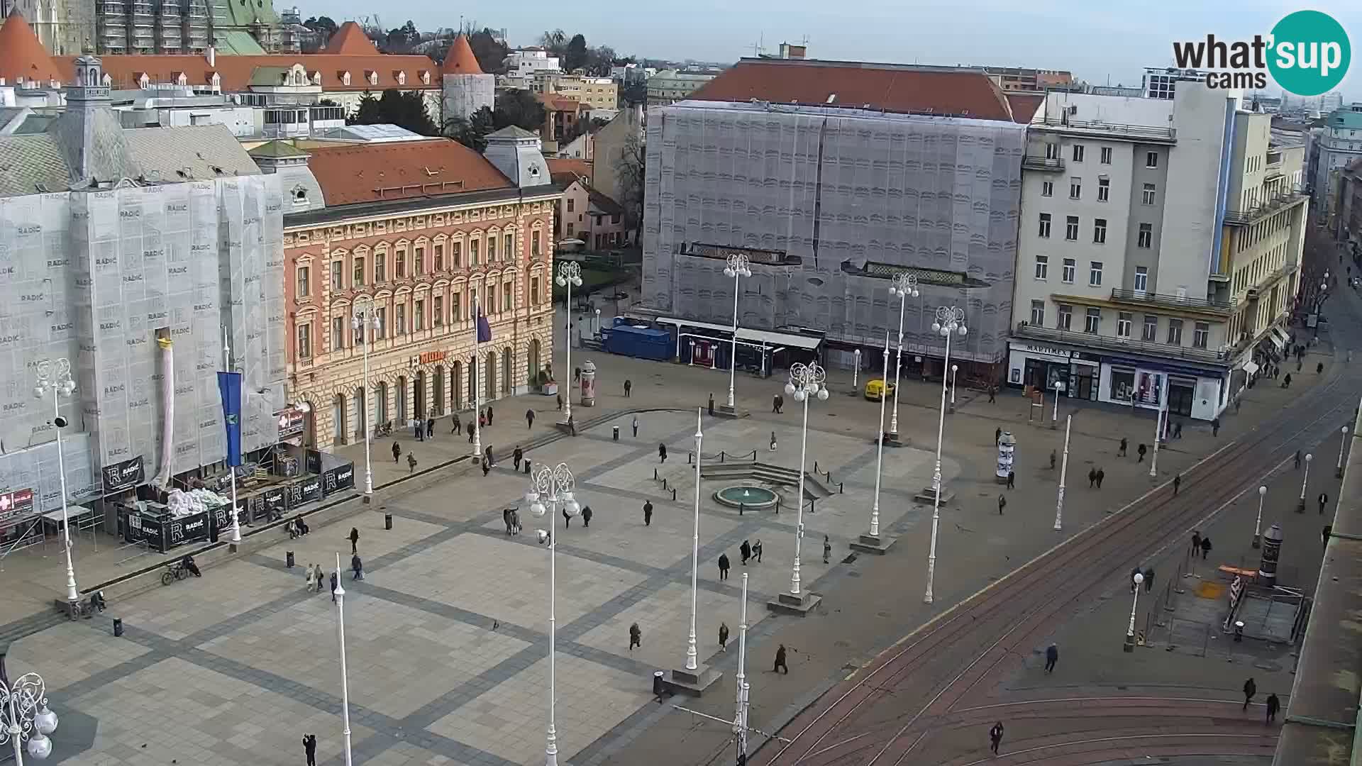 Trg Bana Jelačića v živo Zagreb – Hotel Dubrovnik